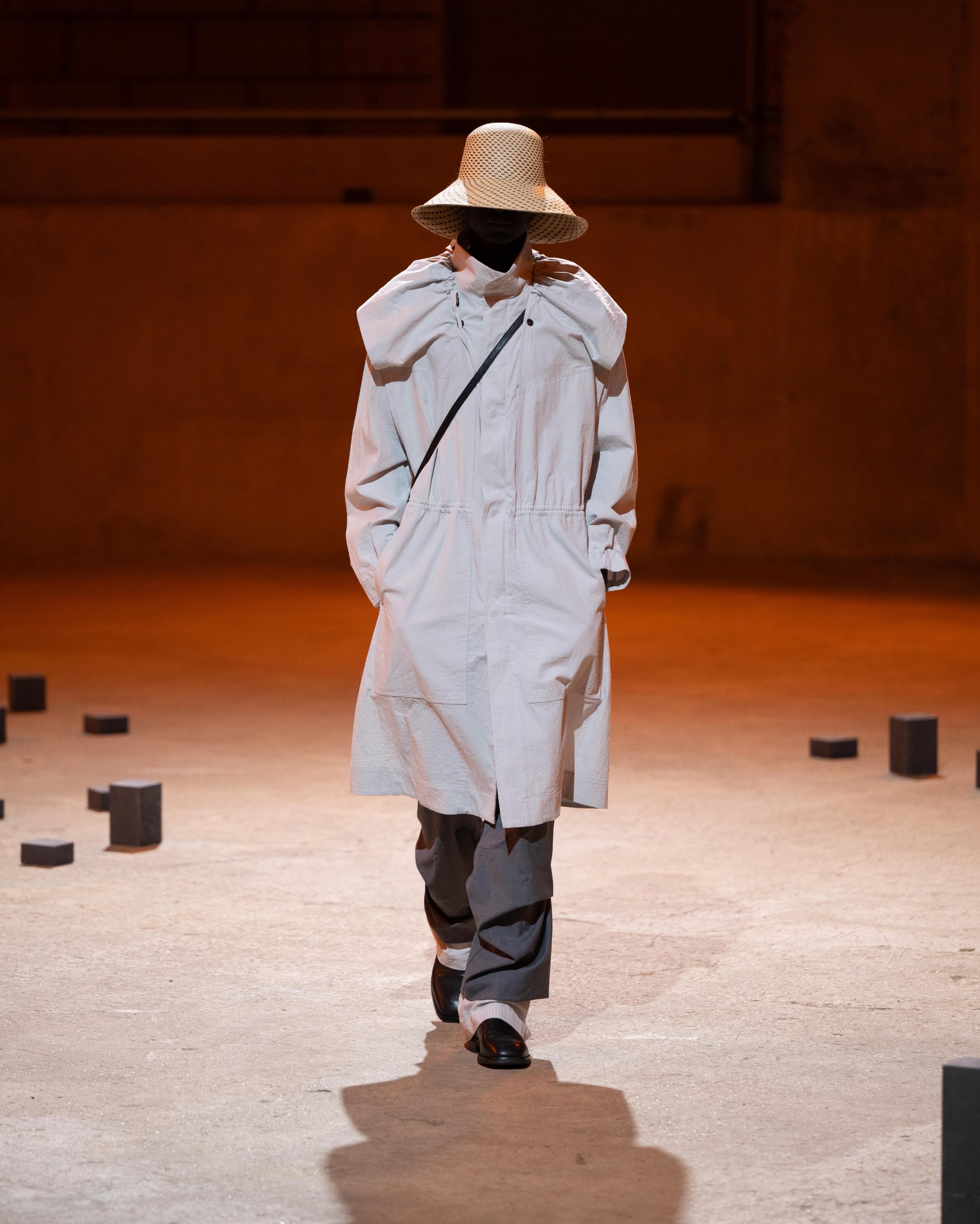 @_j.l_a.l_ SPRING/SUMMER 2027

&ldquo;M&Ouml;BIUS&rdquo;

For Spring/Summer 2027, J.L-A.L returns to their hometown for a debut London Fashion Week presentation. No longer emerging, the brand&rsquo;s 9th season acknowledges its adolescence with &lsqu