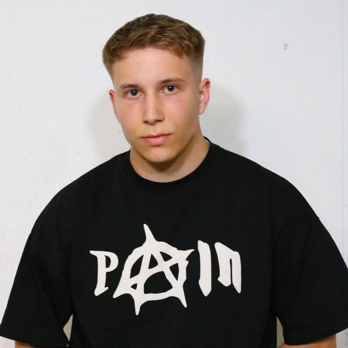 Another Teaser

#model #modelphotography #art #art🎨 #clothing #clothingbrand #clothingdesign #clothingbrands #heilbronn #heilbronner