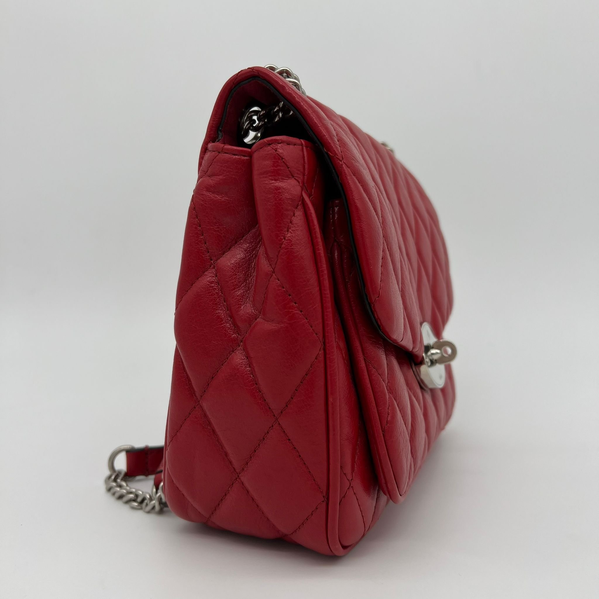 Mulberry Darley Small Shoulder Bag Scarlet Red Shiny Buffalo Quilted Leather side