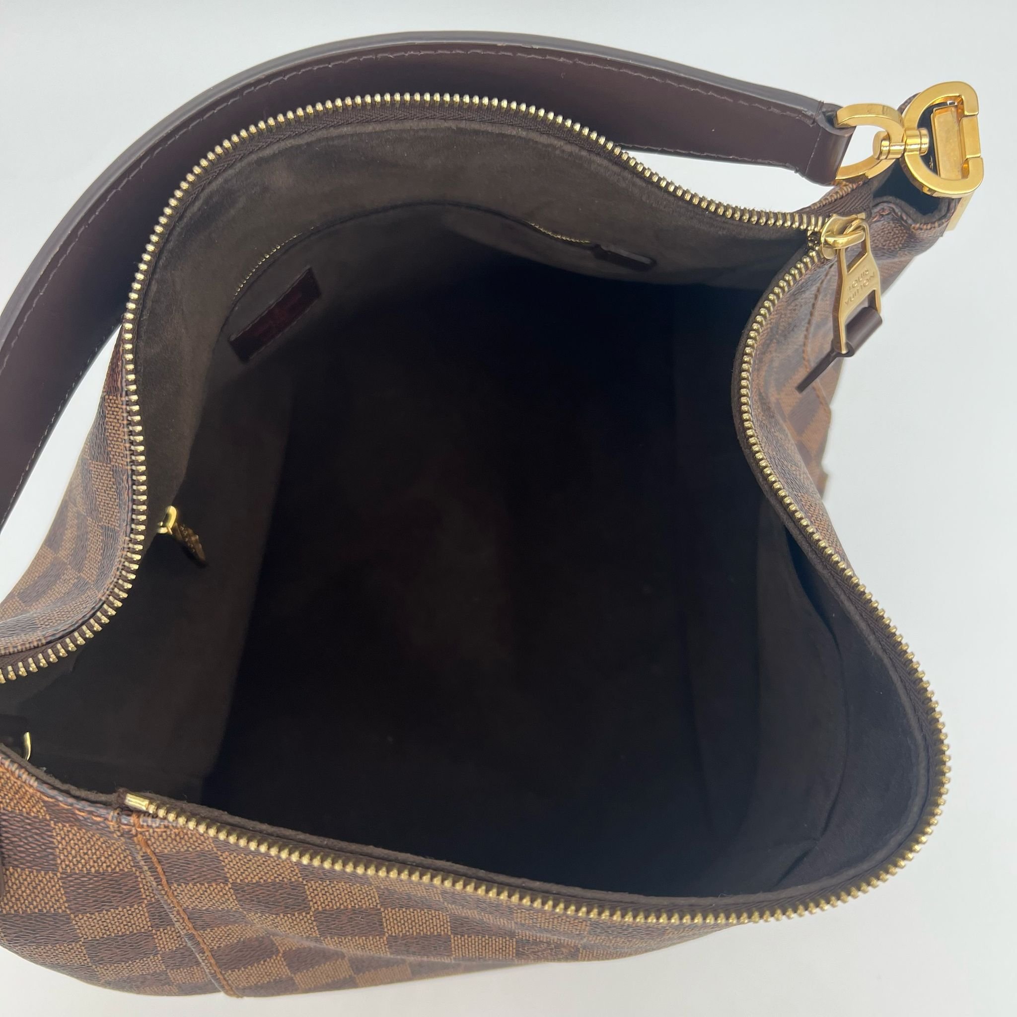 Louis Vuitton Portobello GM in Damier Ebene Canvas interior