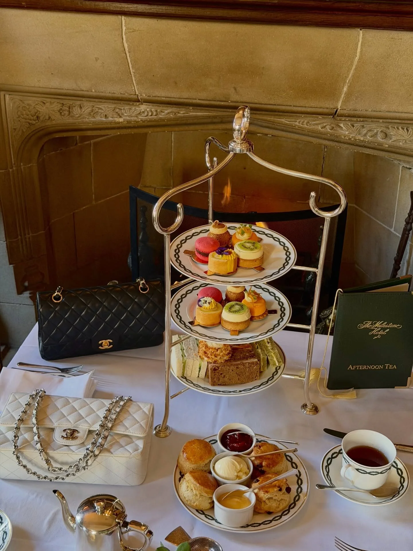 Cake &amp; Chanel
The perfect pairing.

📍 @milestone_hotel