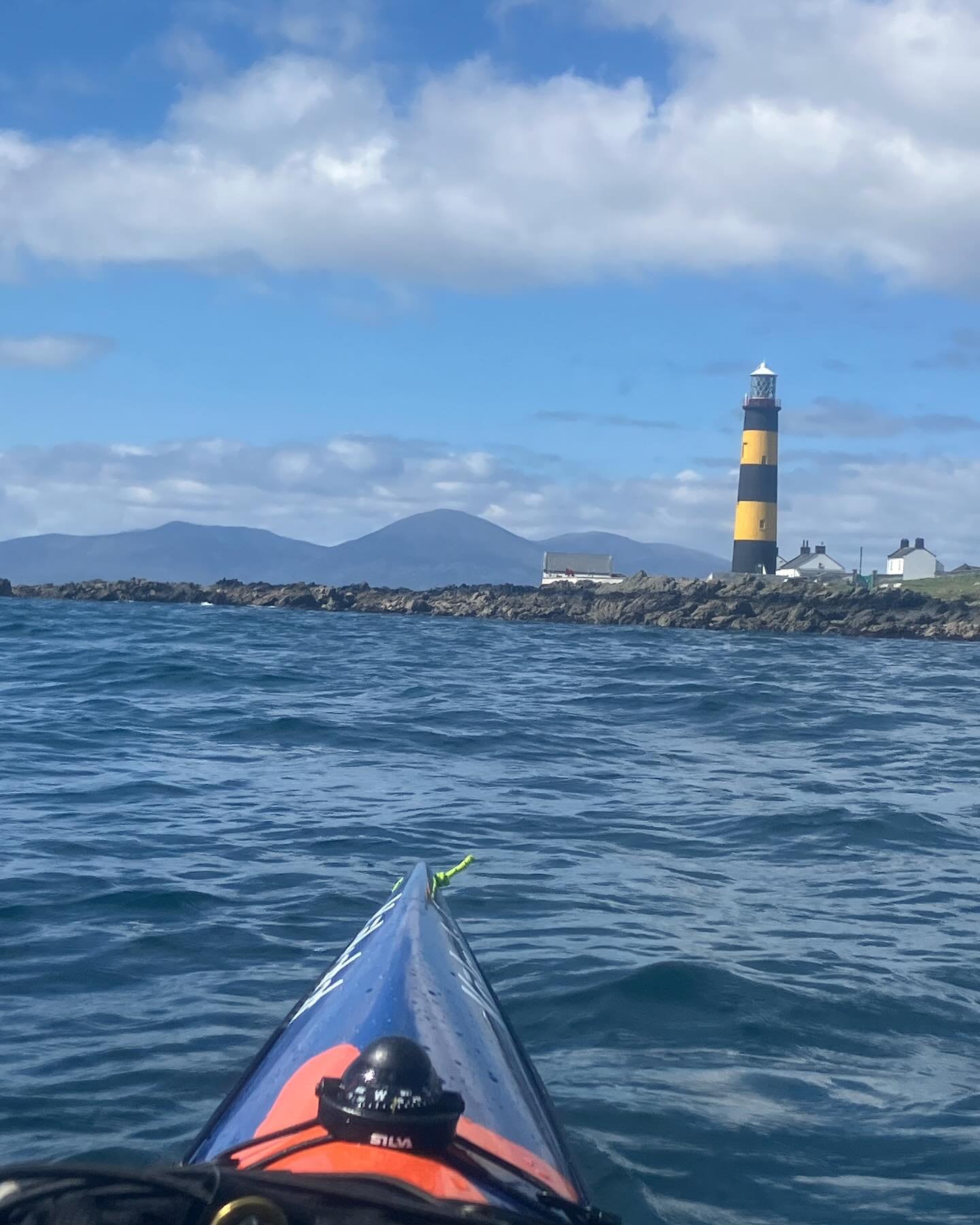 Parkinson’s - Day 31 - Short hop today to set up for a big push tomorrow.
On arriving in Newcastle, the folks at @southprom cafe put me in touch with the Newcastle Yacht Club where I could store my boat and sleep in the clubhouse.
Nextdoor,