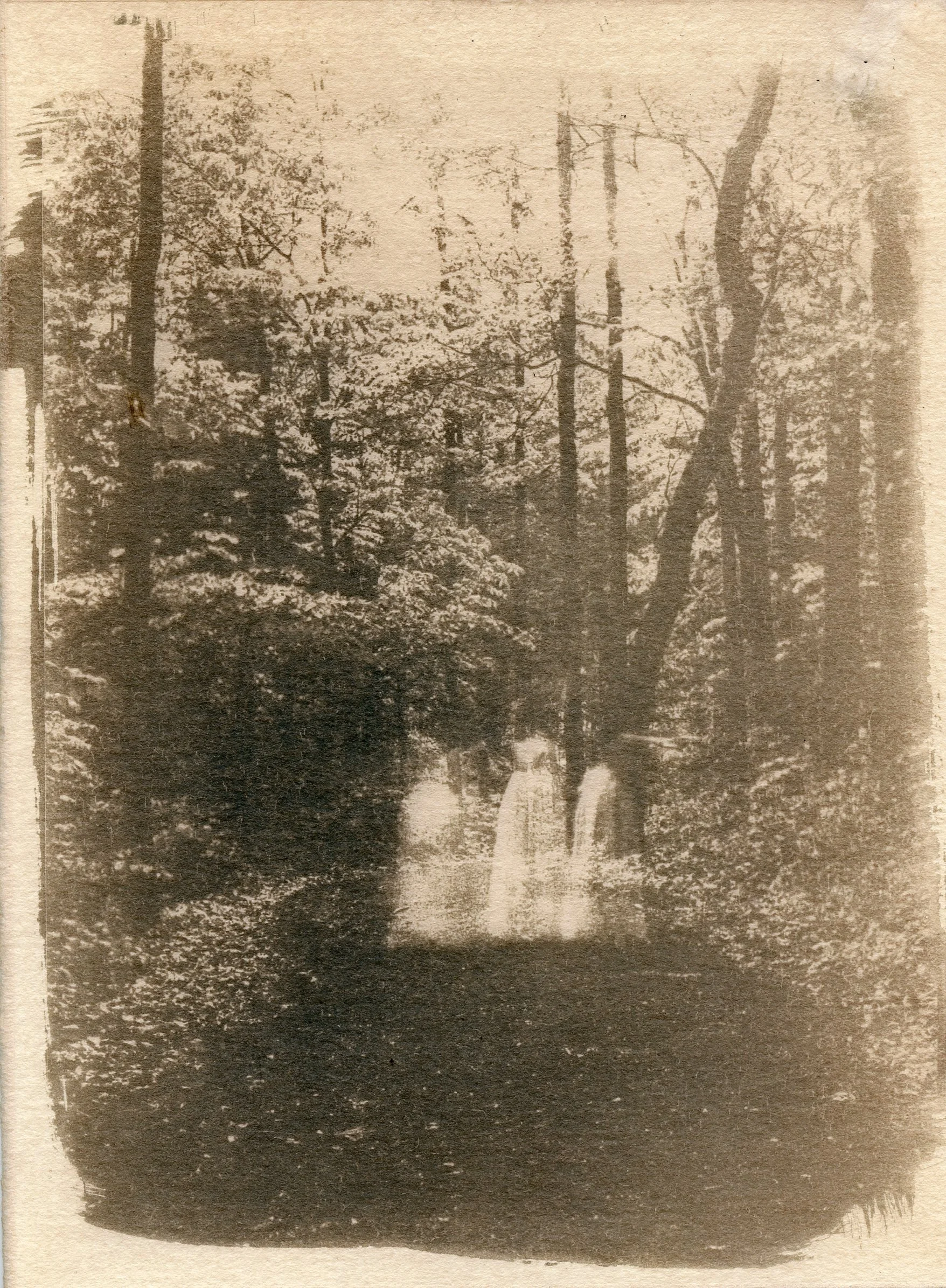 Sisters002.jpg