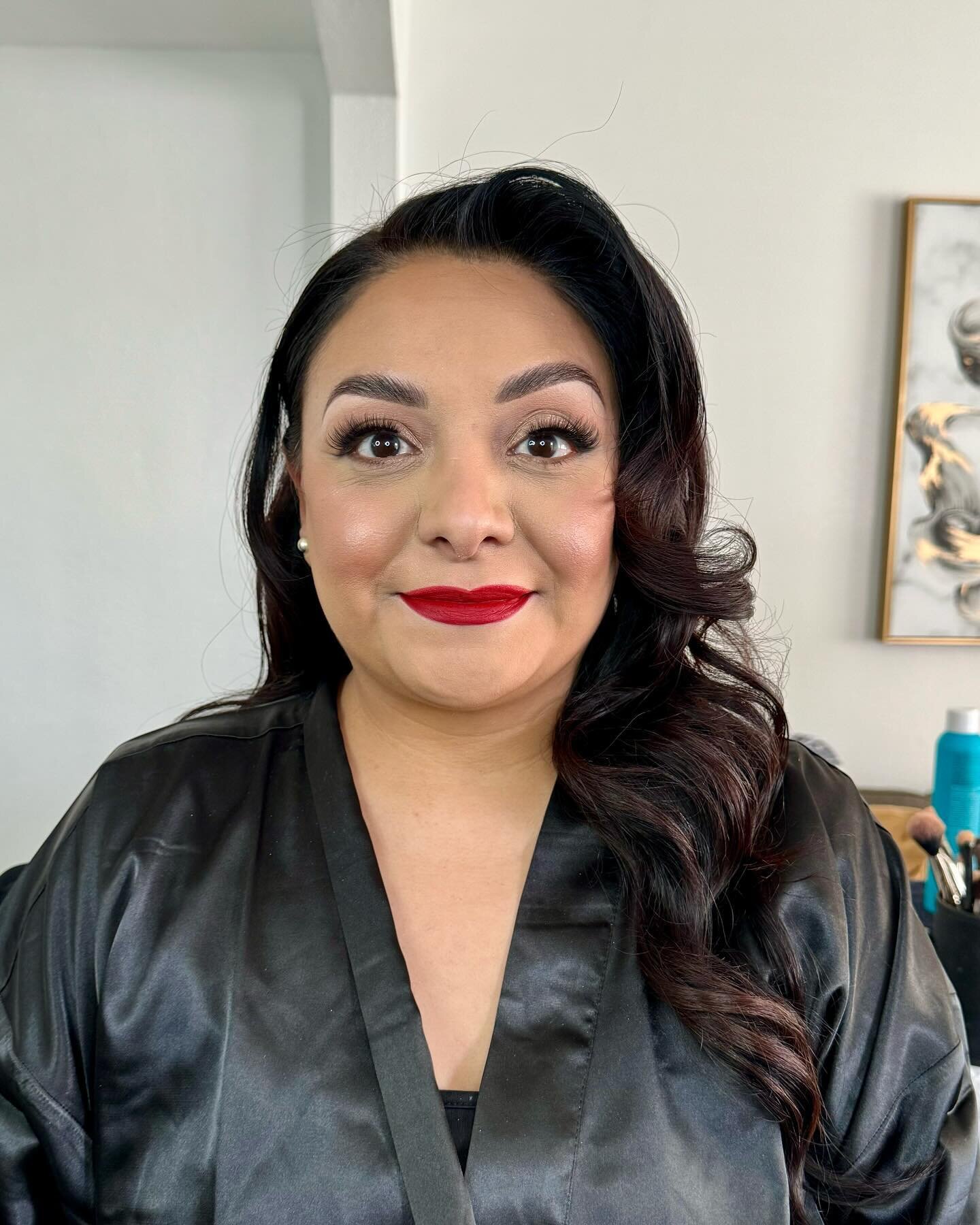 When Jasmine asked me if I was available to do her hair &amp; makeup for her engagement shoot, I couldn&rsquo;t say no! 

This glam came around full circle as 15yrs ago, Jasmine was teaching me how to apply and blend purple eye shadow at cheer camp a