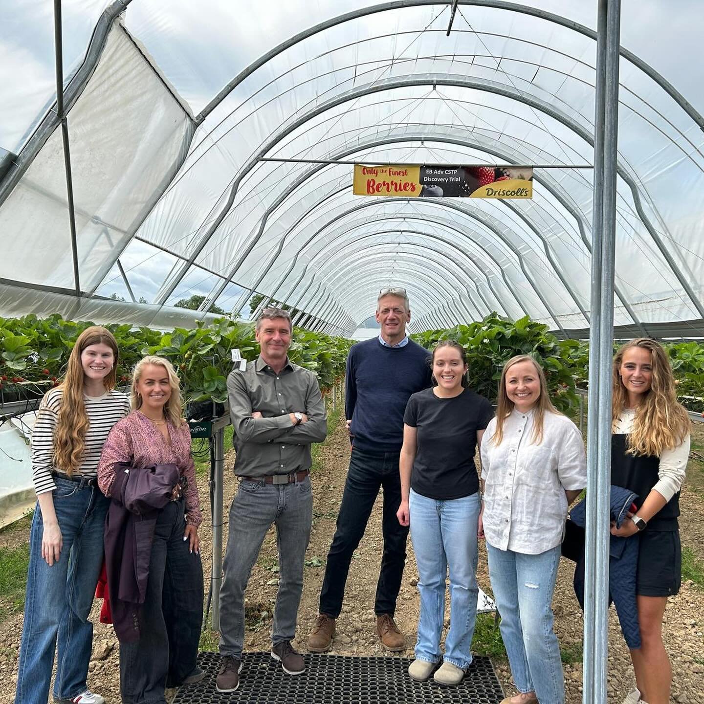 A big thanks to Oliver and the Driscoll team for having showing our director Nathan and Mollie from Bayley and Sage around their farm. 

Proud of our strong relationships across the supply chain, from growers to distributors and retailers.

Another w