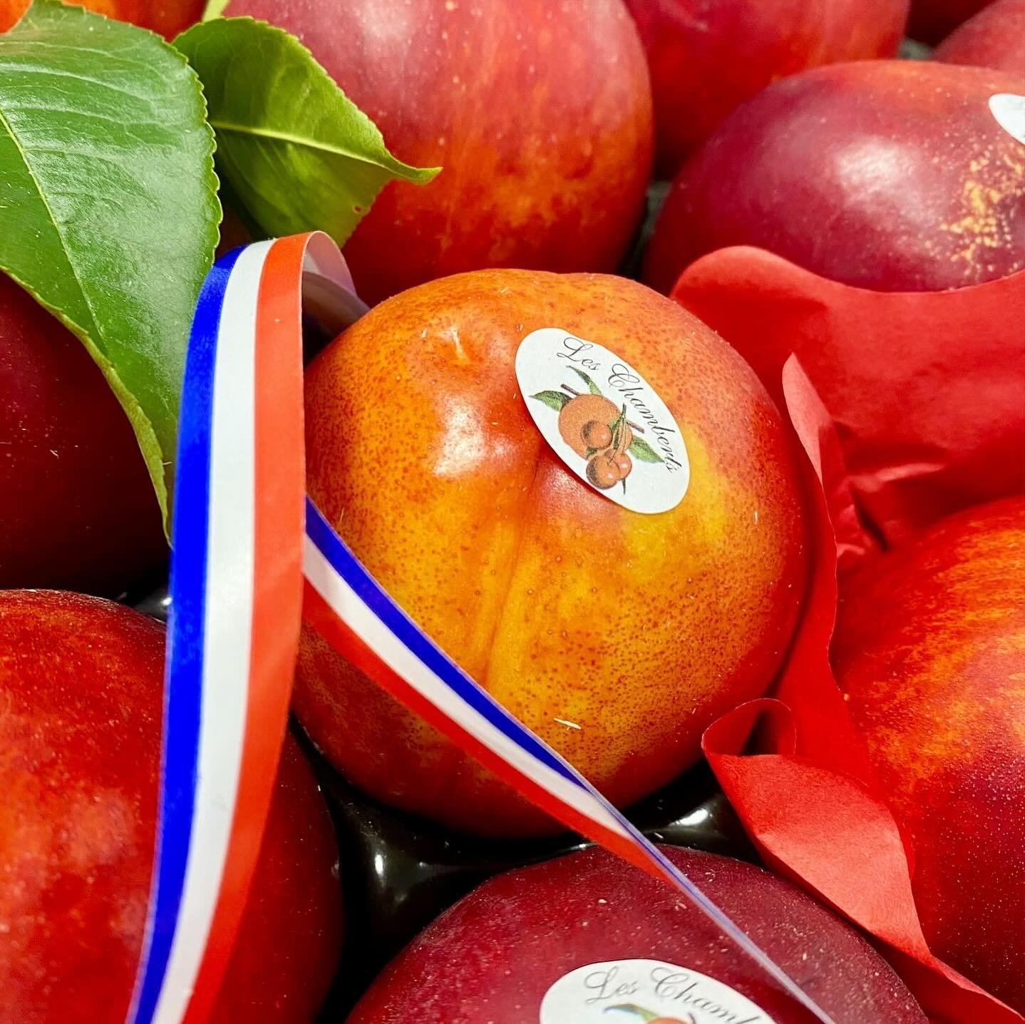 Absolutely stunning fruits coming from France this summer. Some of the finest Peaches, Nectarines, Apricots and Cherries you will ever try. 

Only the best here at The French Garden.

#finefoods #londonfinedining #londonfoodguide #londonchef #londonc