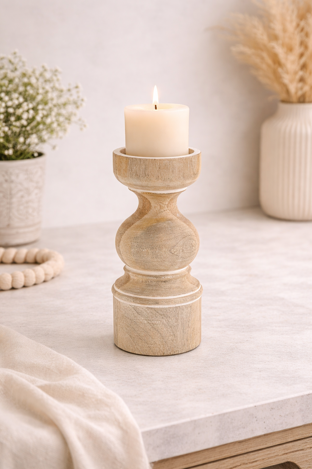 The Quiet Evening Holder – Hand-Carved Mango Wood