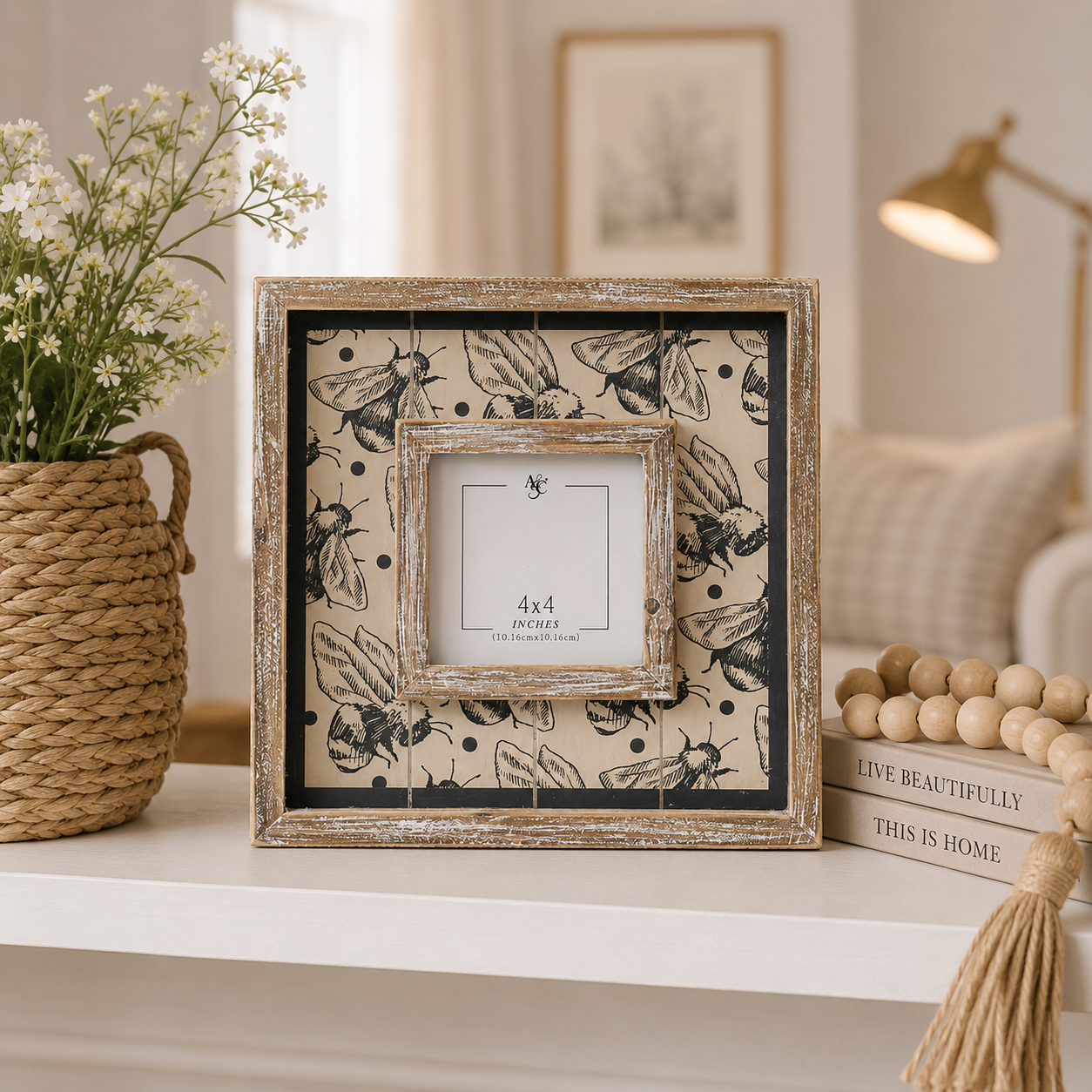 Rustic Bee Wood Photo Frame – 4x4 Farmhouse Picture Frame