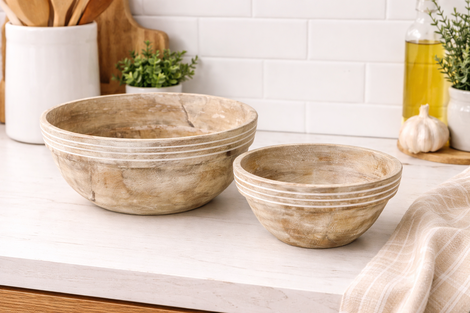 Artisan Mango Wood Nesting Bowls in Natural & White (Set of 2)