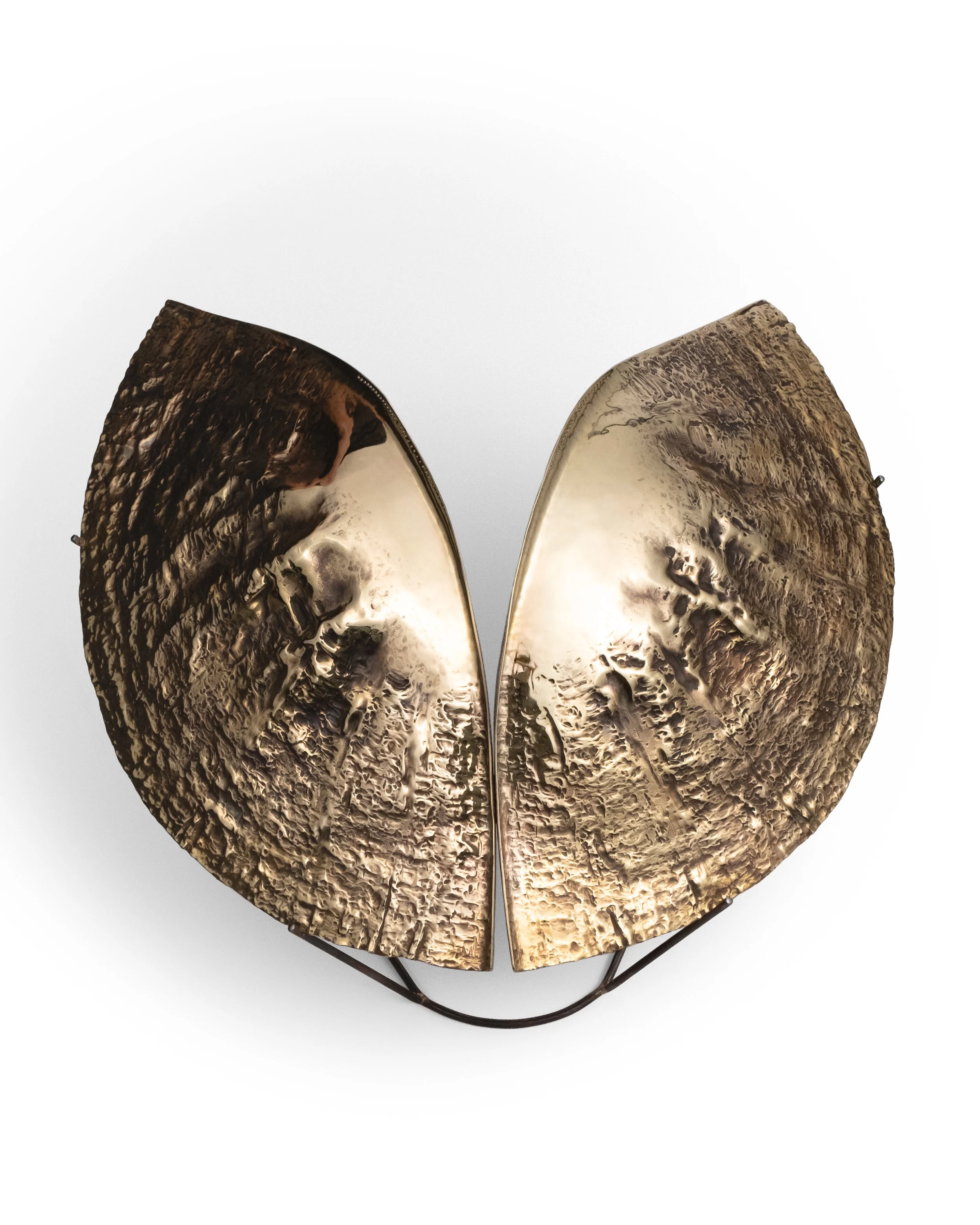 Split (and Glow), 2025, brass, steel