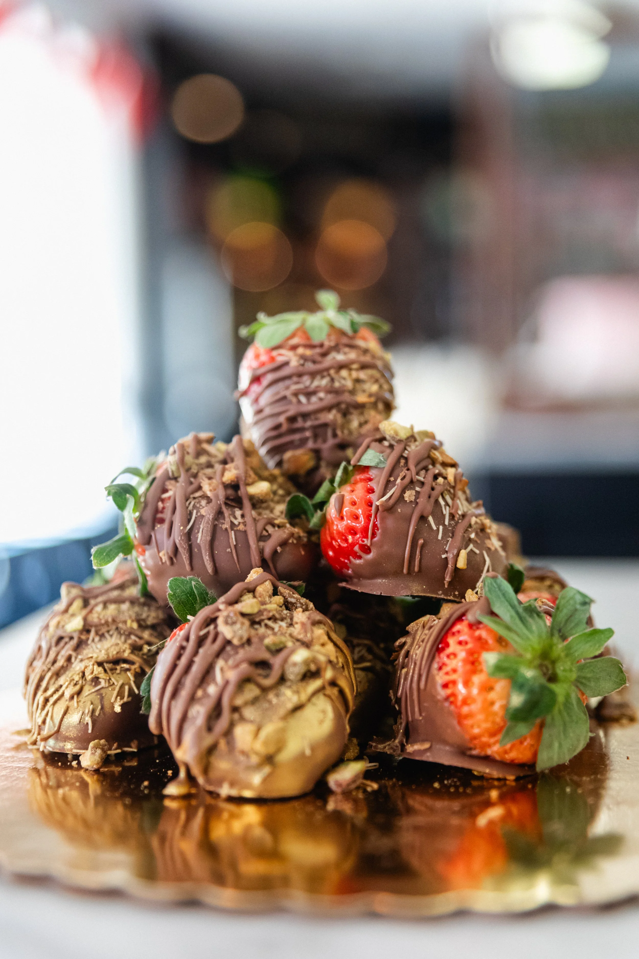 Dozen Chocolate Dipped Strawberries (only offered 2/10-2/14)
