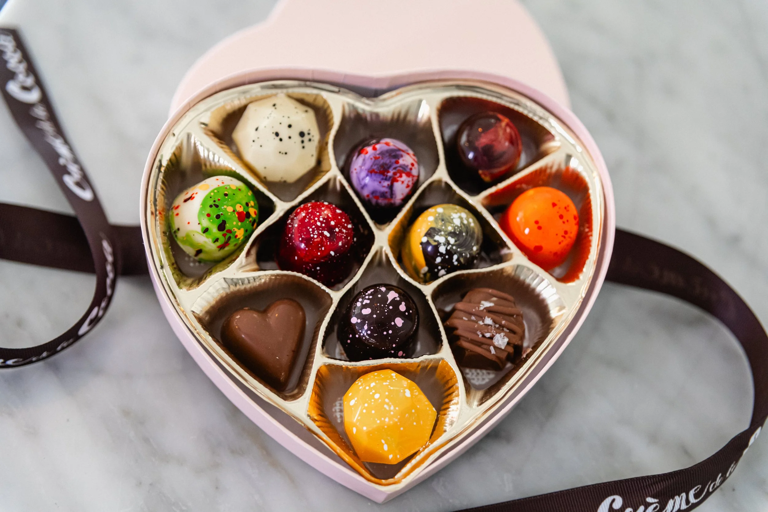 11 piece small heart truffle box(2).jpg