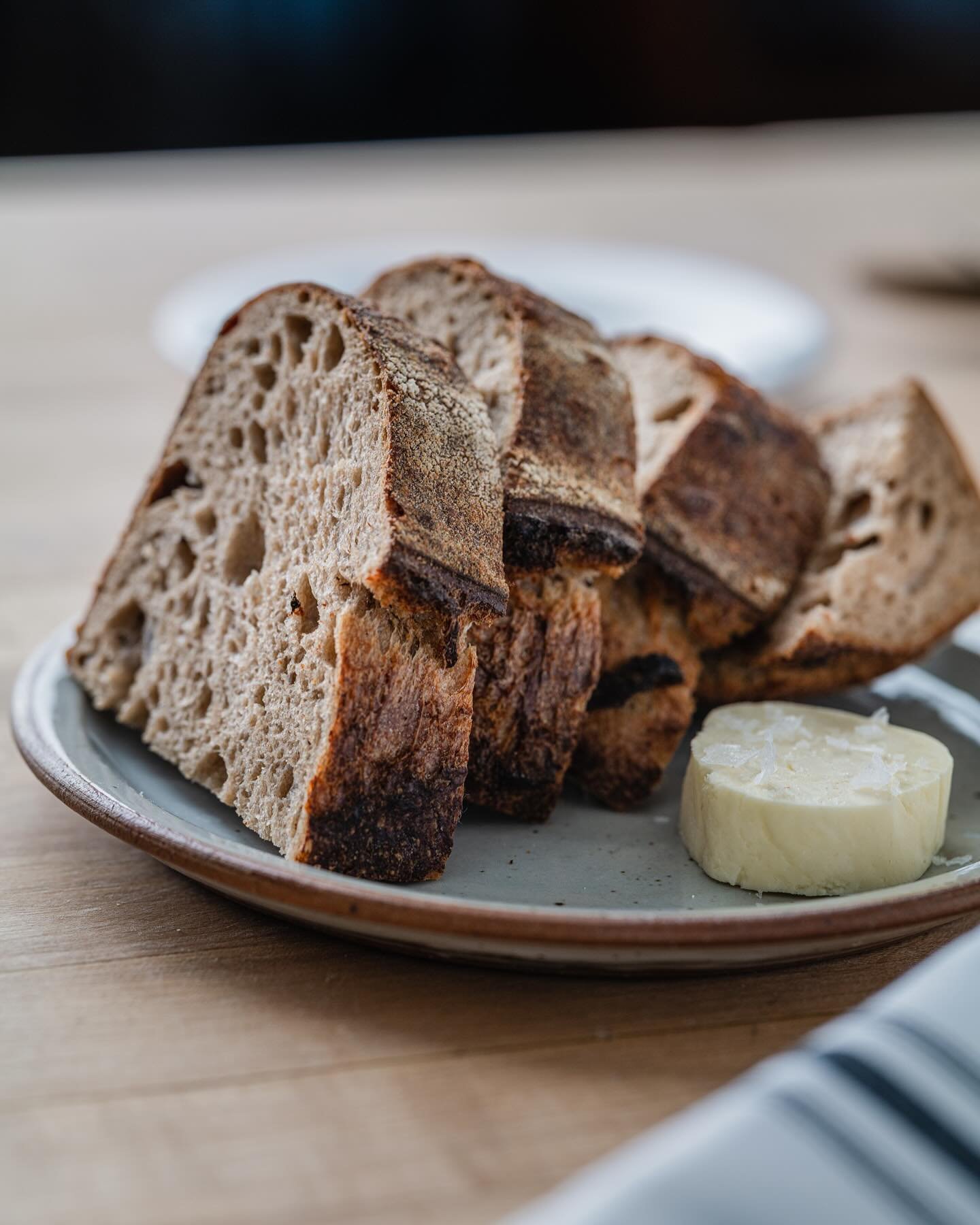 Don&rsquo;t sleep on the house-made sourdough. 

For five and a half years we&rsquo;ve baked every loaf ourselves. It&rsquo;s a labor of love.

Doors open 5-9. Live Jazz 6:00-8:30.

#bakerstable #bakerstablenewport #feedpeoplewithlove #sourdough #bre