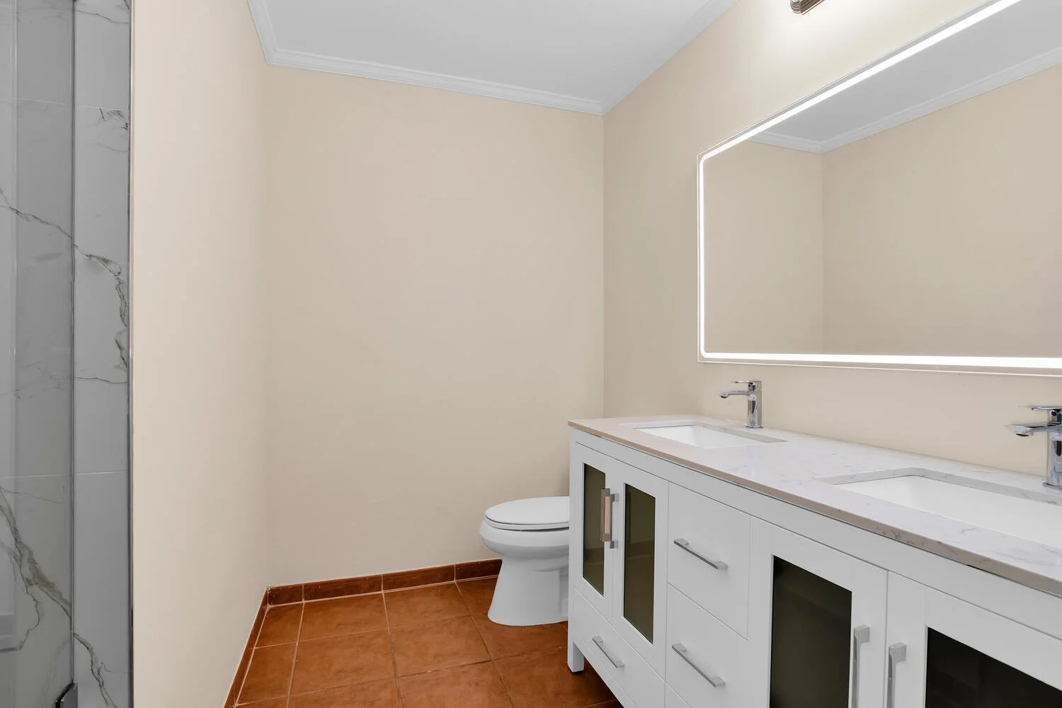 33 8123 SW 81st Pl Miami FL 33143-large-022-027-Primary Bath-1500x1000-72dpi.jpg