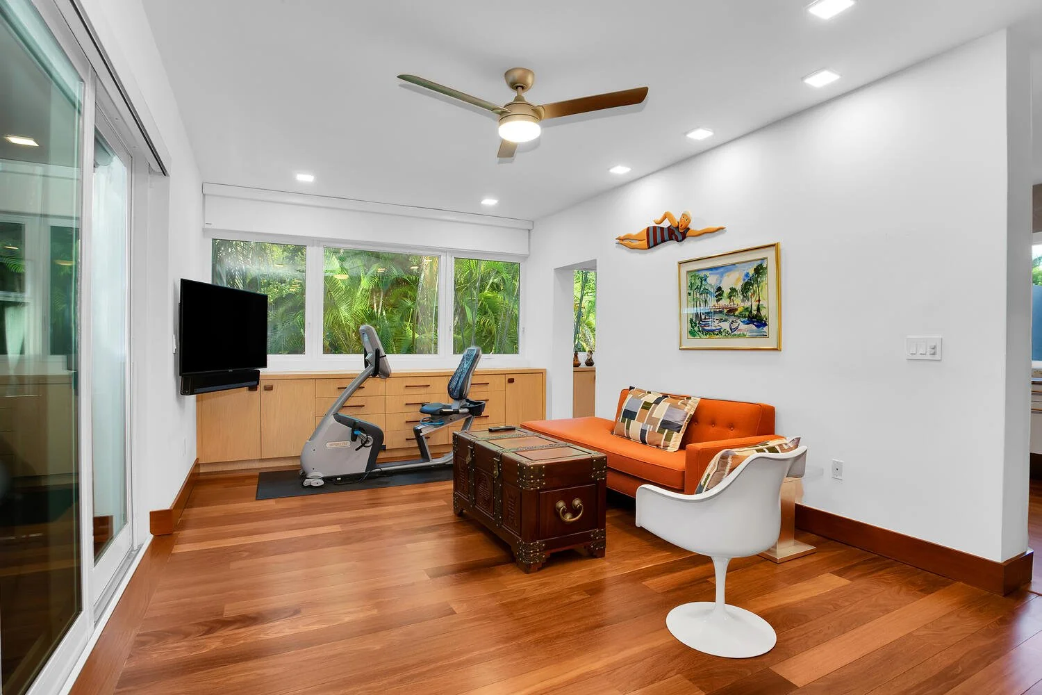 17 2475 S Bayshore Dr Apt 3 Miami-large-017-026-Primary Bedroom-1500x1000-72dpi.jpg