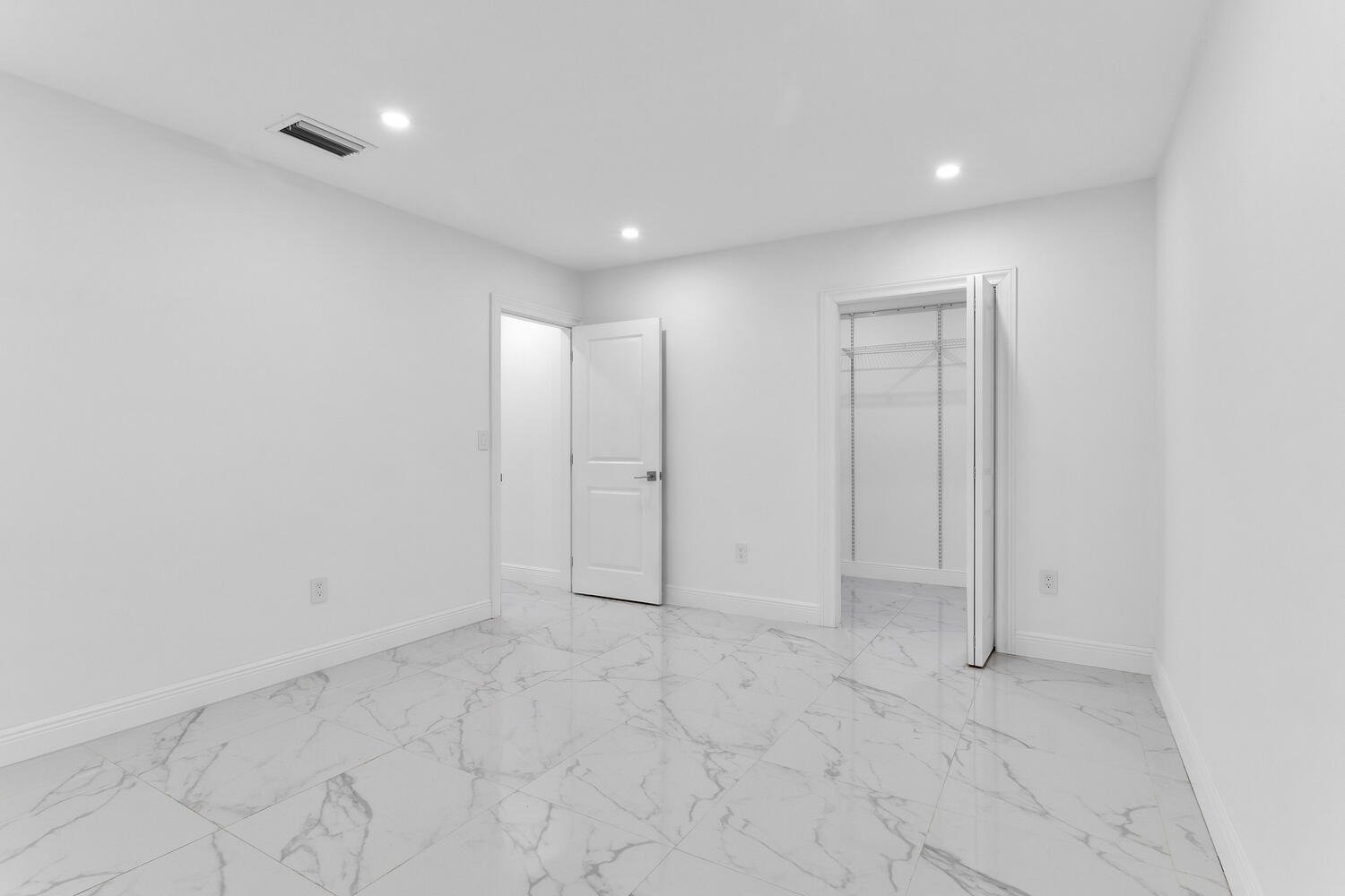 25 7860 SW 180th St Palmetto Bay-large-029-037-Bedroom-1500x1000-72dpi.jpg