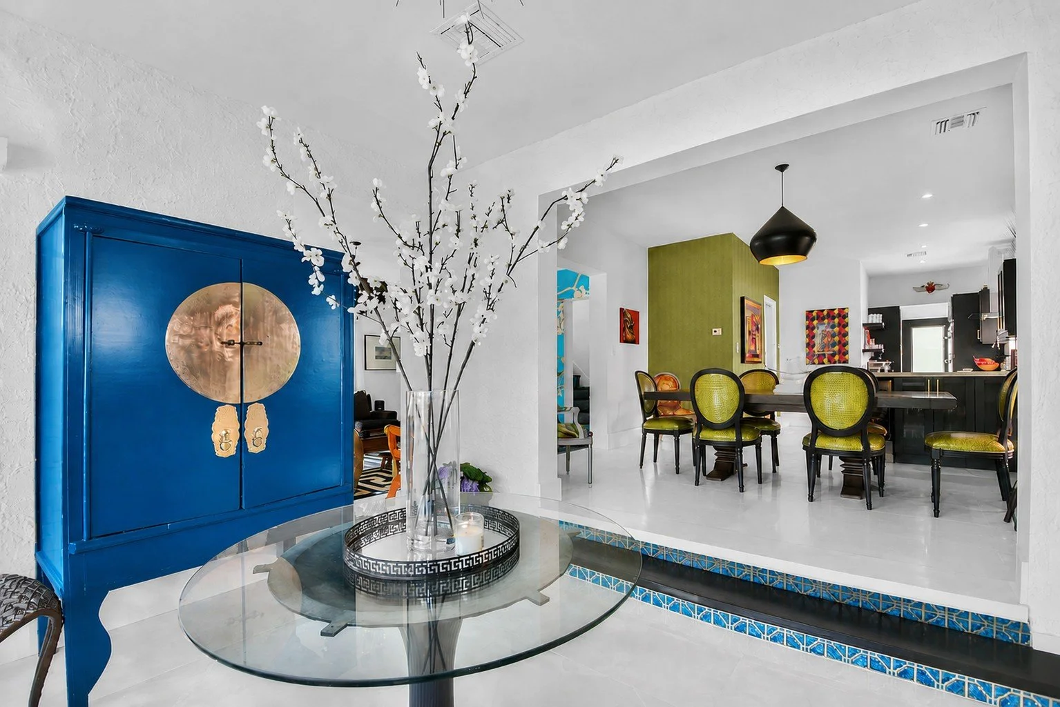 (2) ChatGPT - Entry Room - dining.jpeg