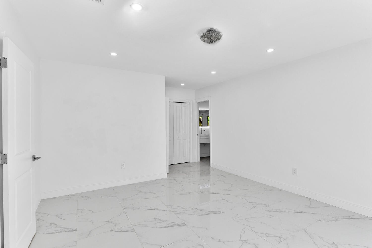 20 7860 SW 180th St Palmetto Bay-large-032-025-Bedroom-1500x1000-72dpi.jpg