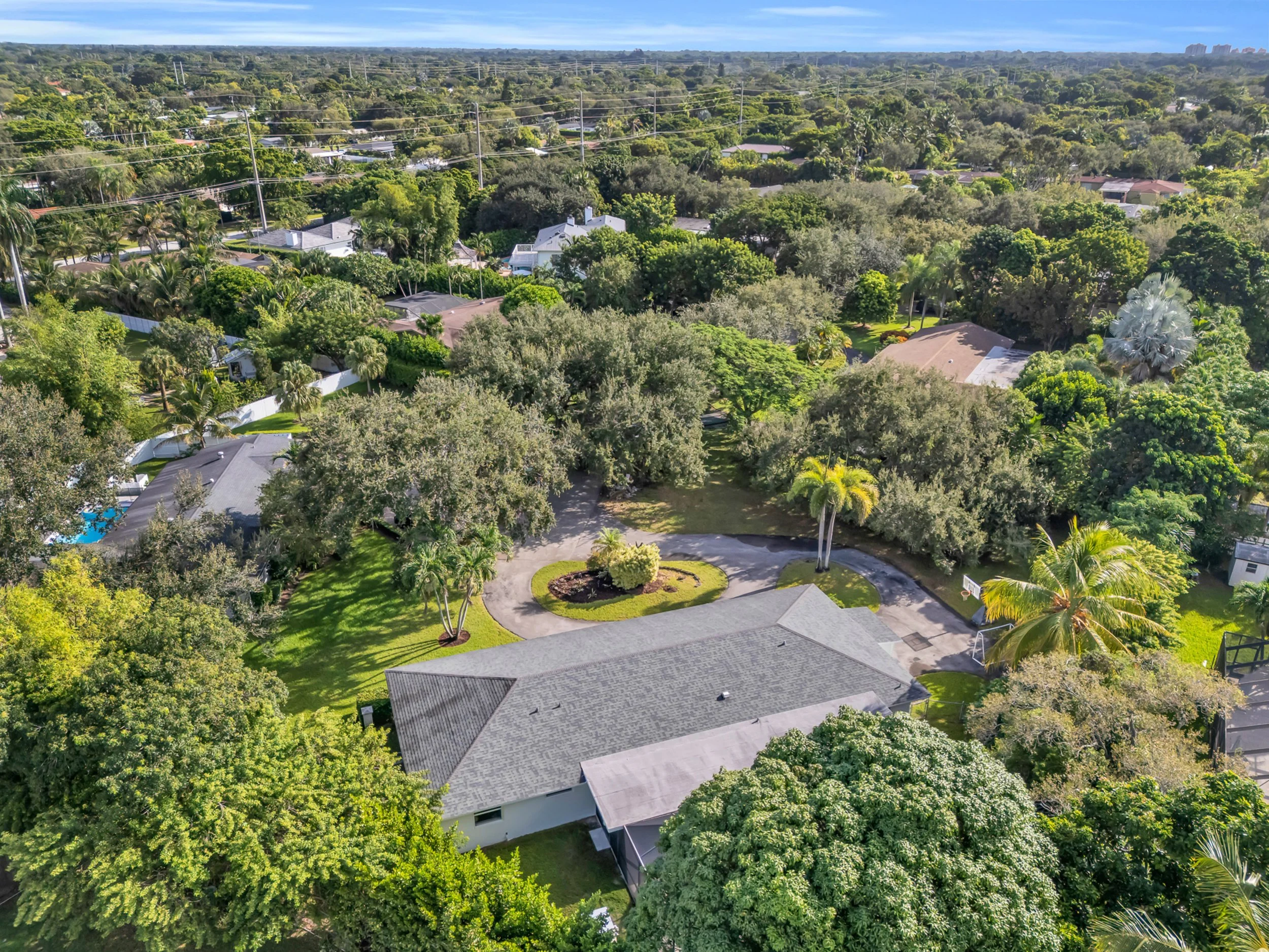 (49) 16_drone 8600 palmetto bay-1.jpg