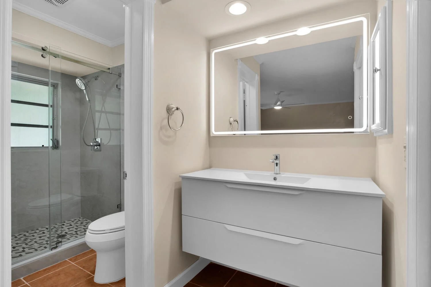 26 8123 SW 81st Pl Miami FL 33143-large-024-029-Primary Bath-1500x1000-72dpi.jpg
