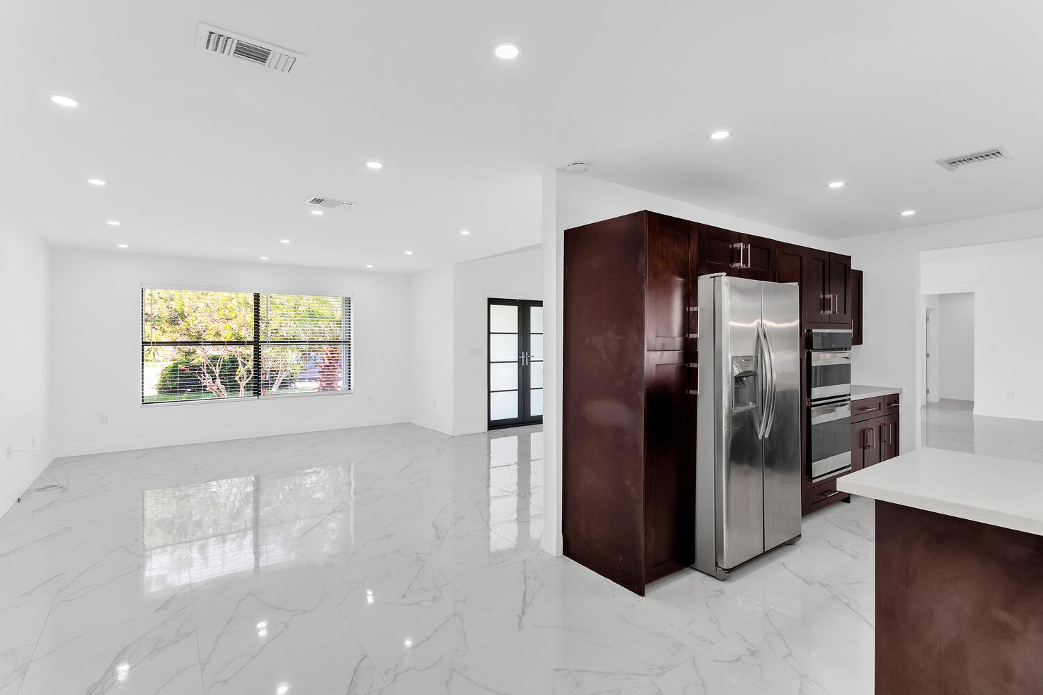 17 7860 SW 180th St Palmetto Bay-large-021-033-Kitchen-1500x1000-72dpi.jpg