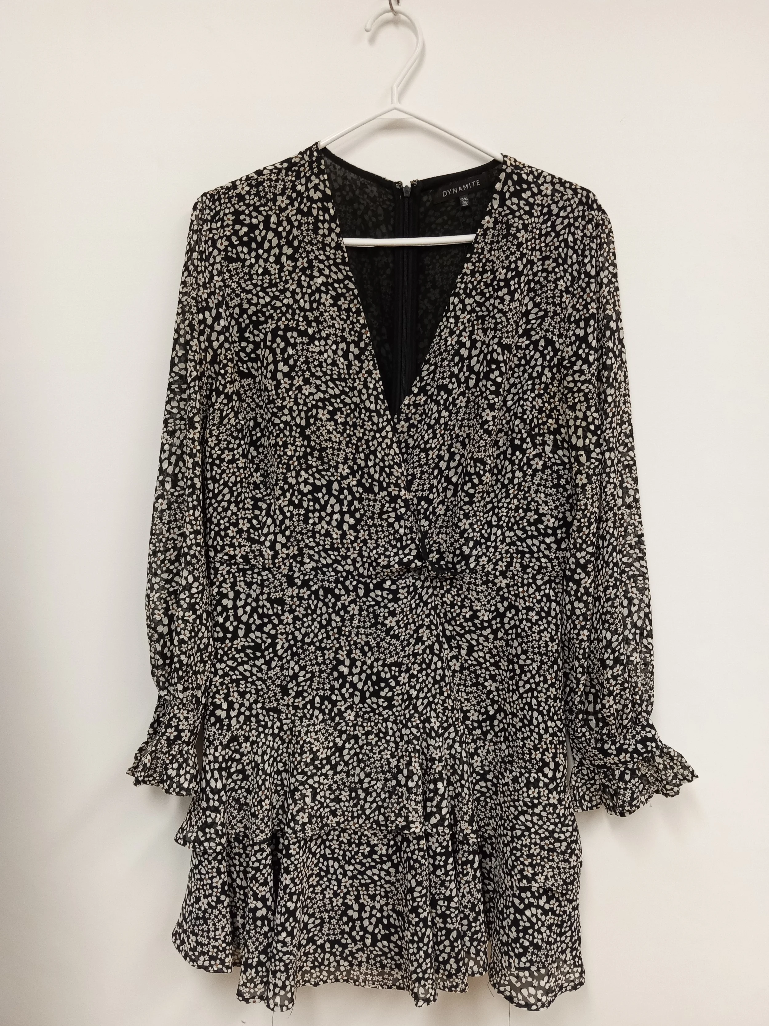 Robe courte, motif fleuri noir et blanc, Dynamite, XL