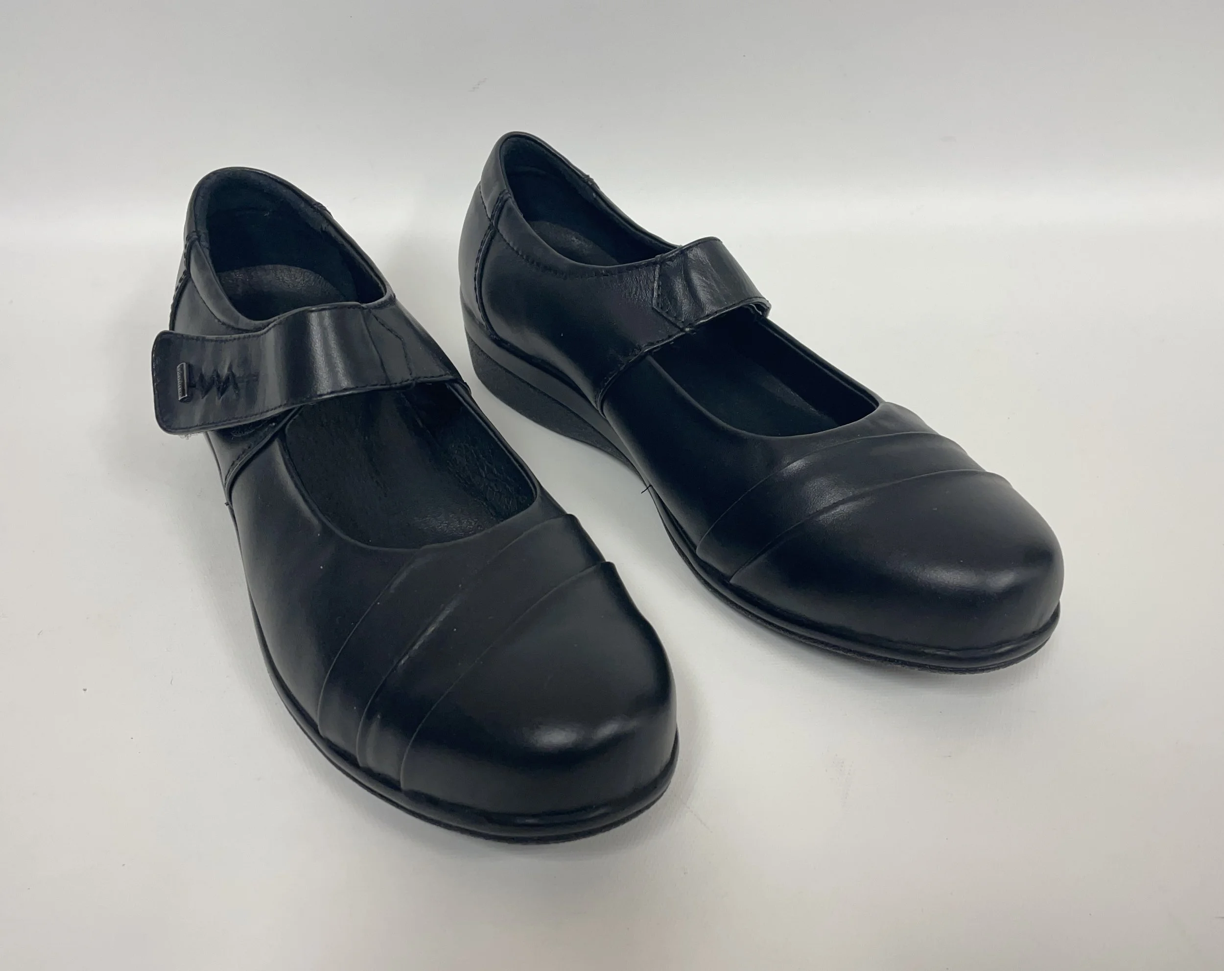 NEUF - Chaussures en cuir noir, BIOTIME, pointure 9.