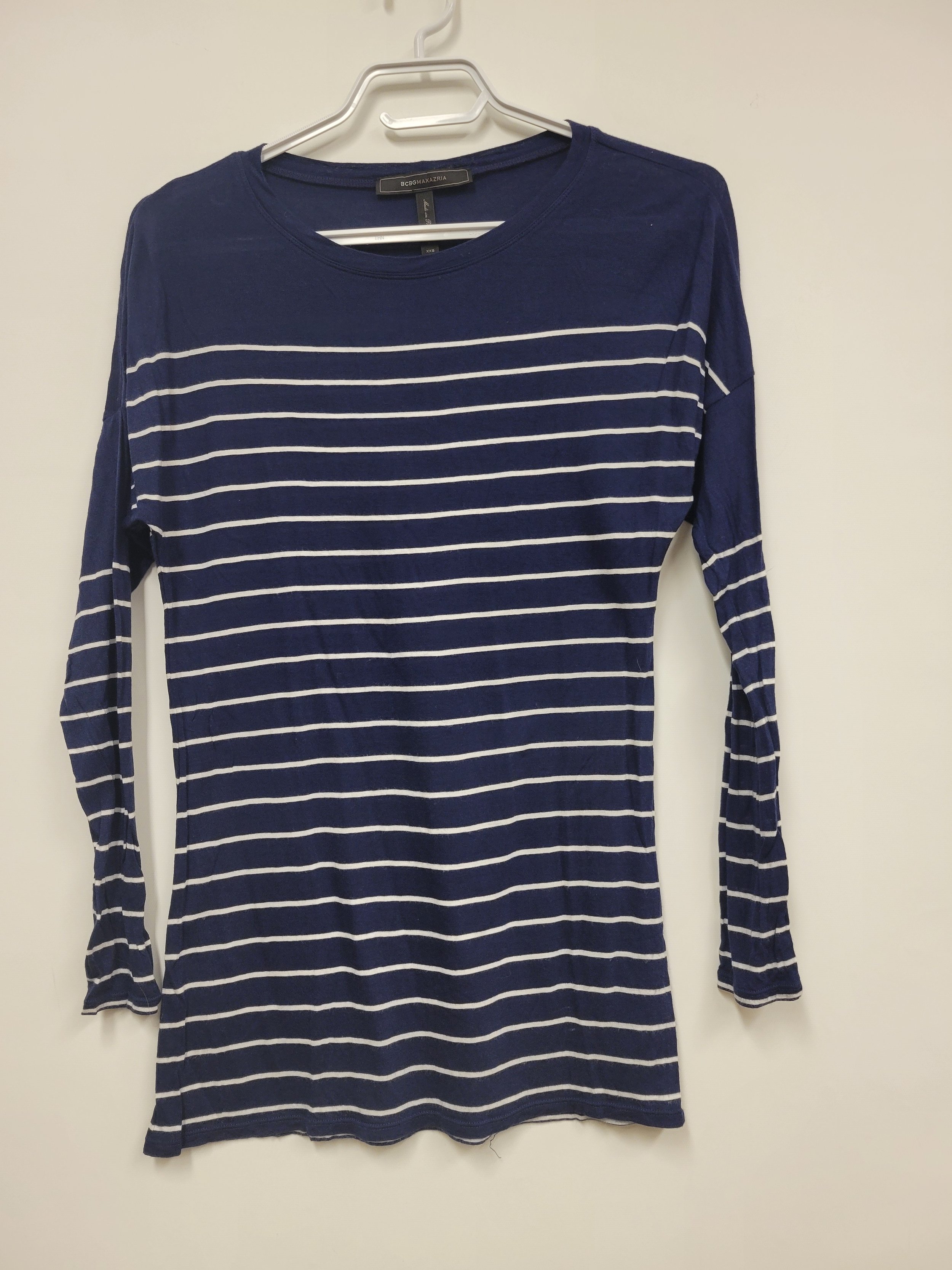 chandail rayé marine et blanc, BCBG, XXS