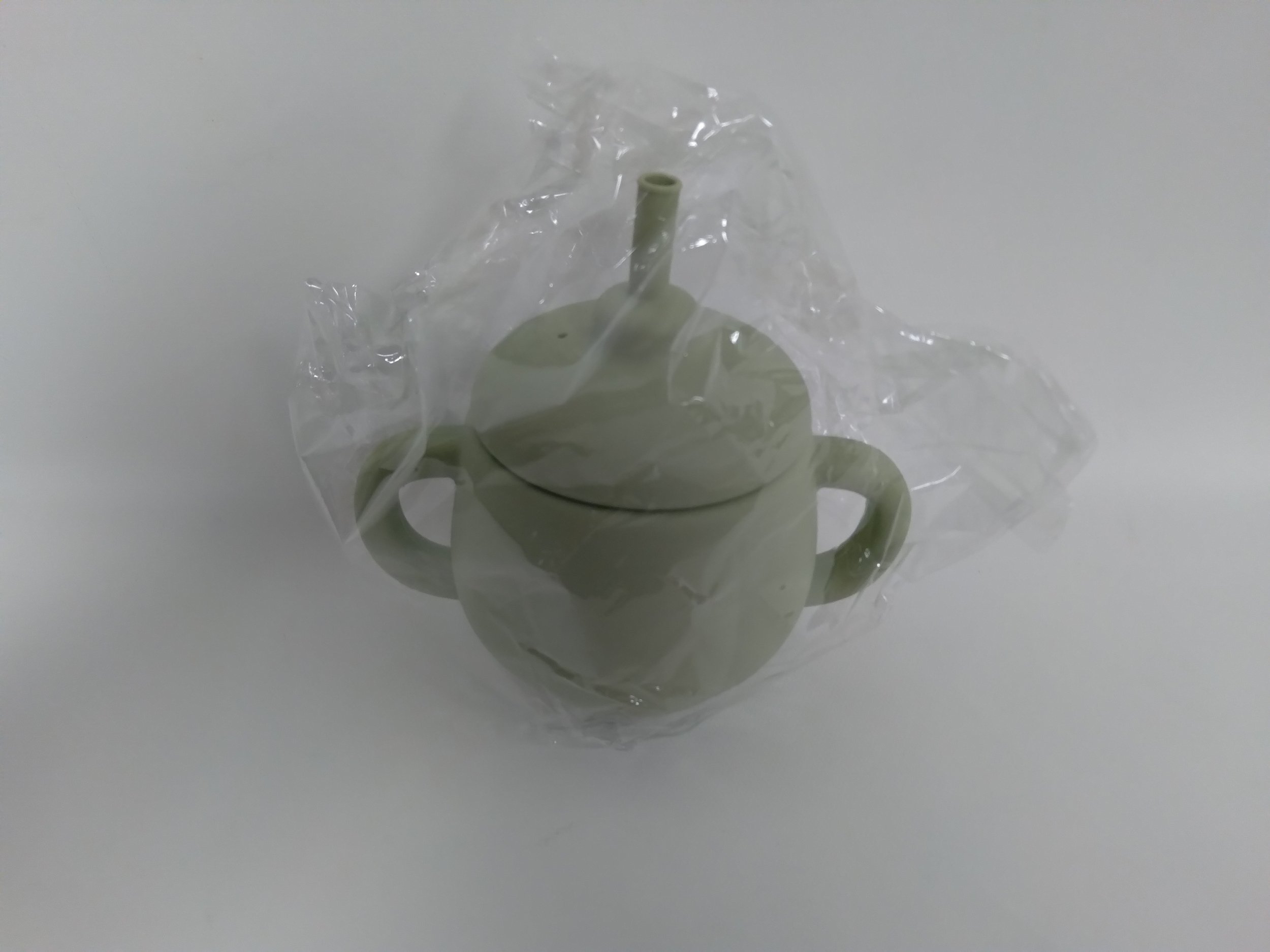 NEUF - verre pour enfant vert (2 disponibles)