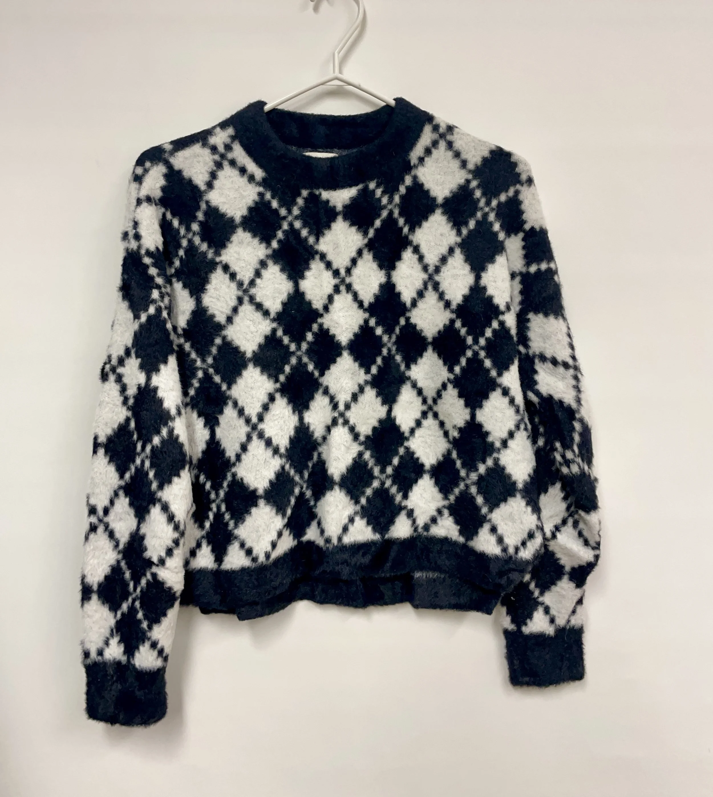 Tricot doux court, noir et blanc, ABERCROMBIE & FITCH, taille S.