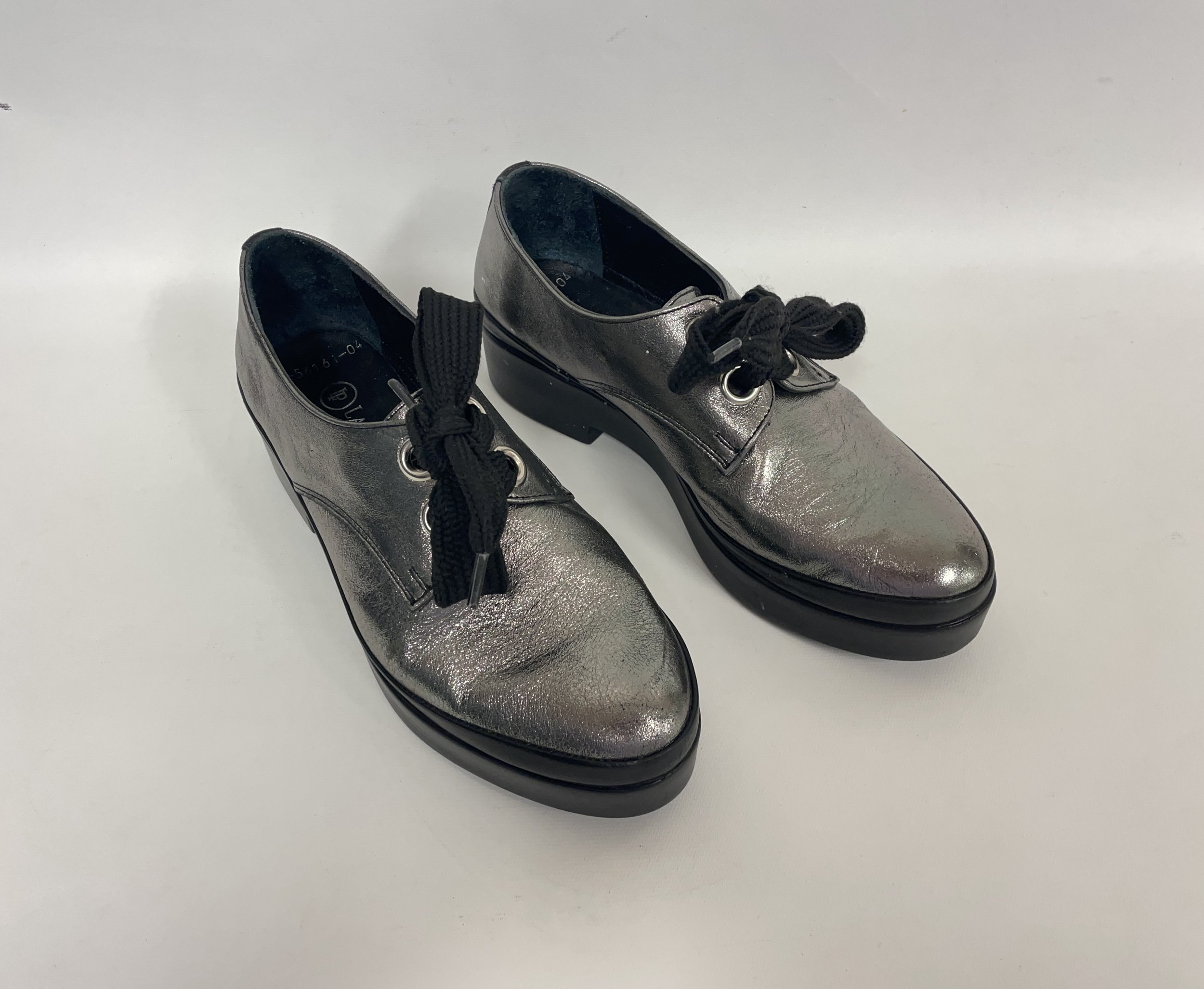 Chaussures gris argent, LA PINTA, pointure 37 (6-6,5)