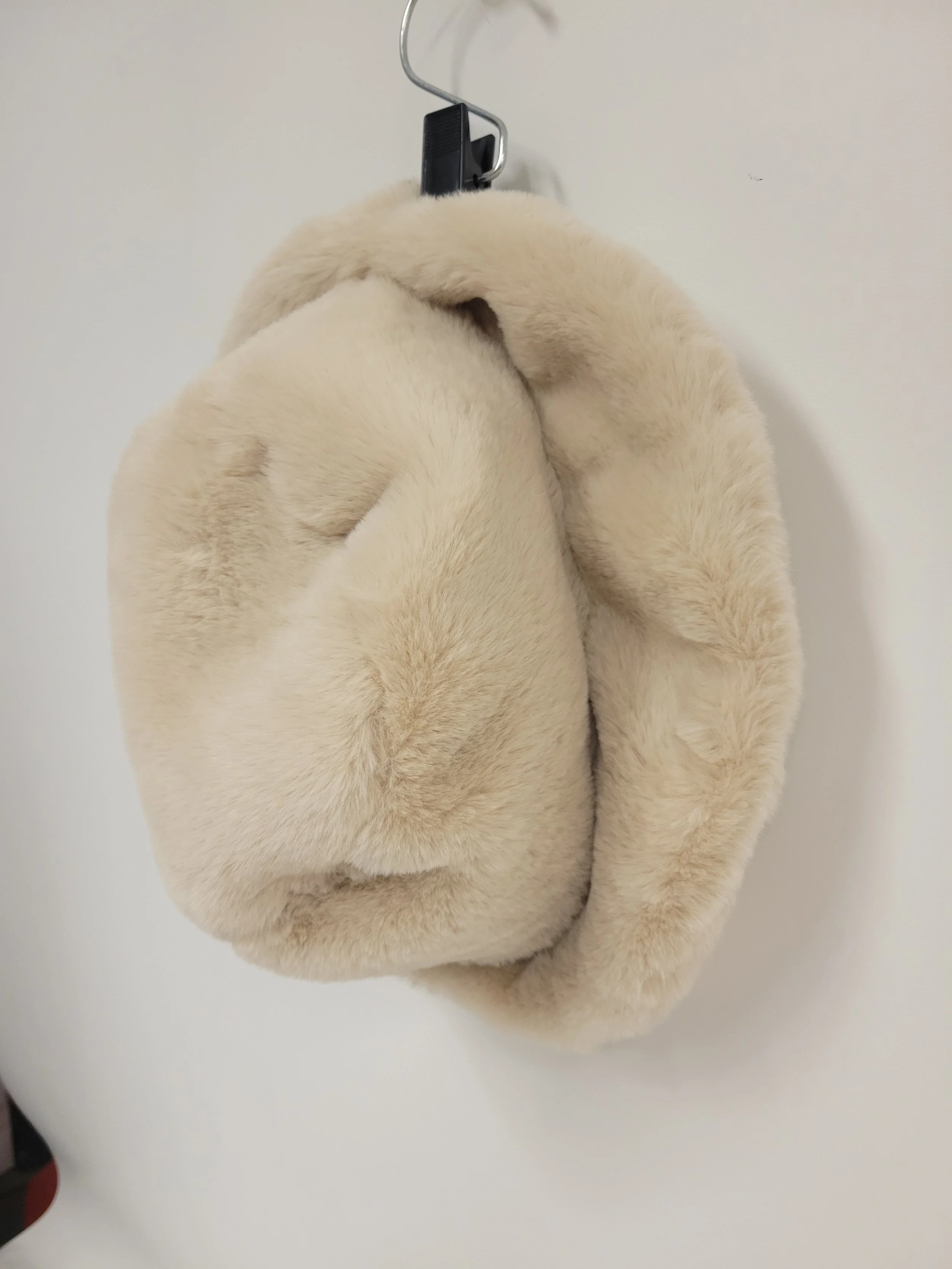 Bucket hat doublé en peluche beige, M-L