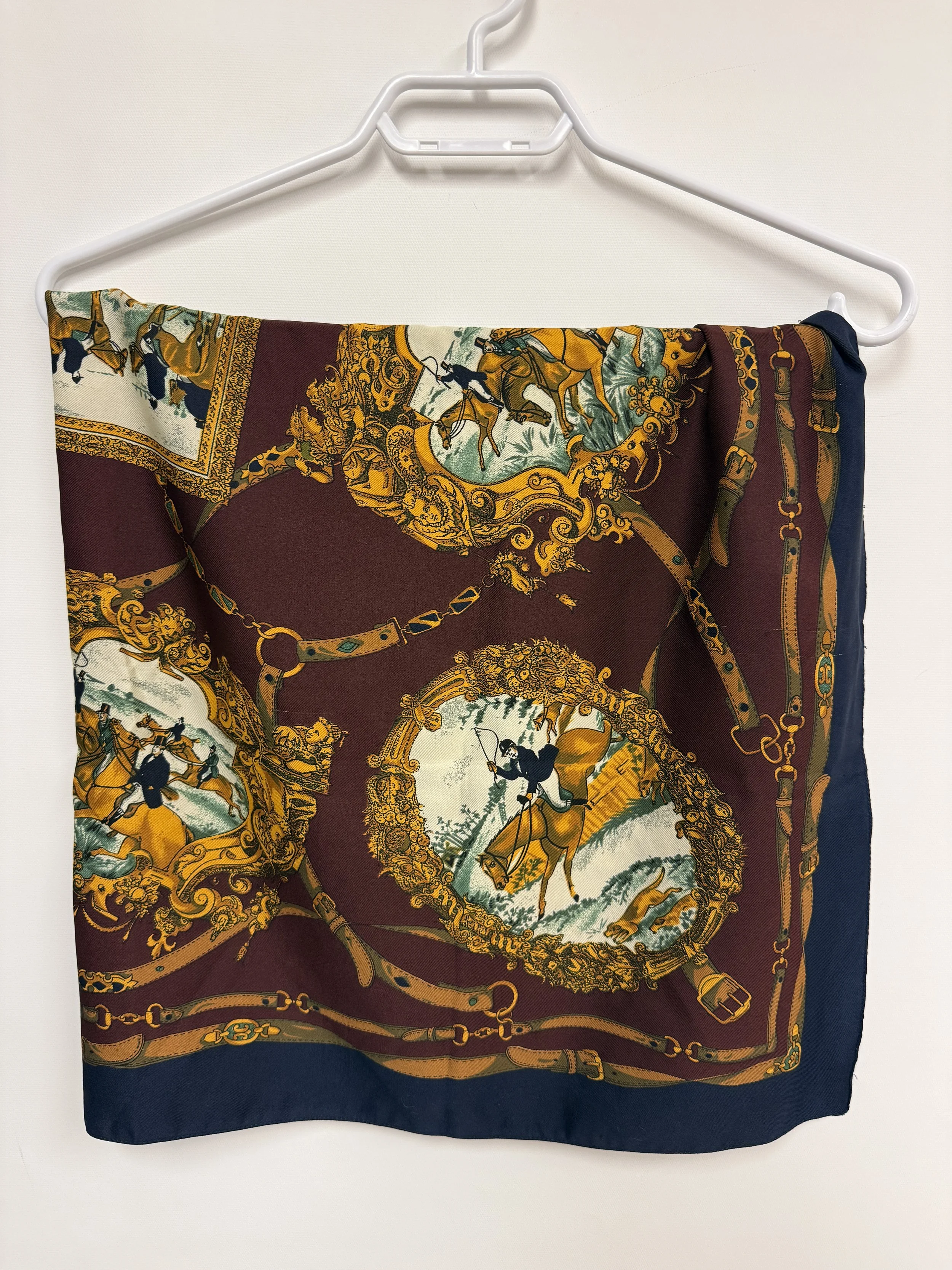 Foulard carré mince, motif équestre