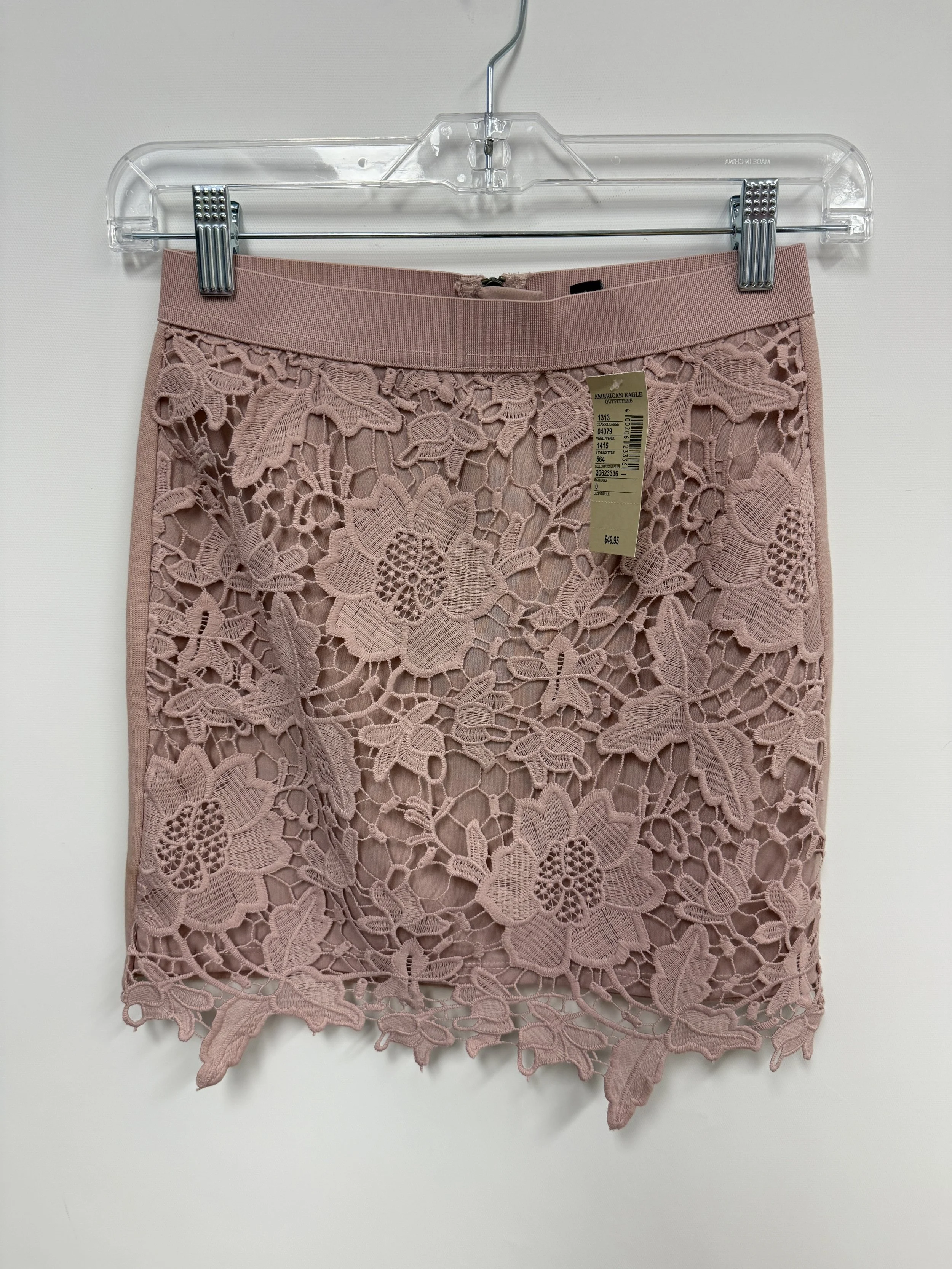 NEUF - Jupe courte, dentelle à l’avant, vieux rose, American Outfitters, taille 0