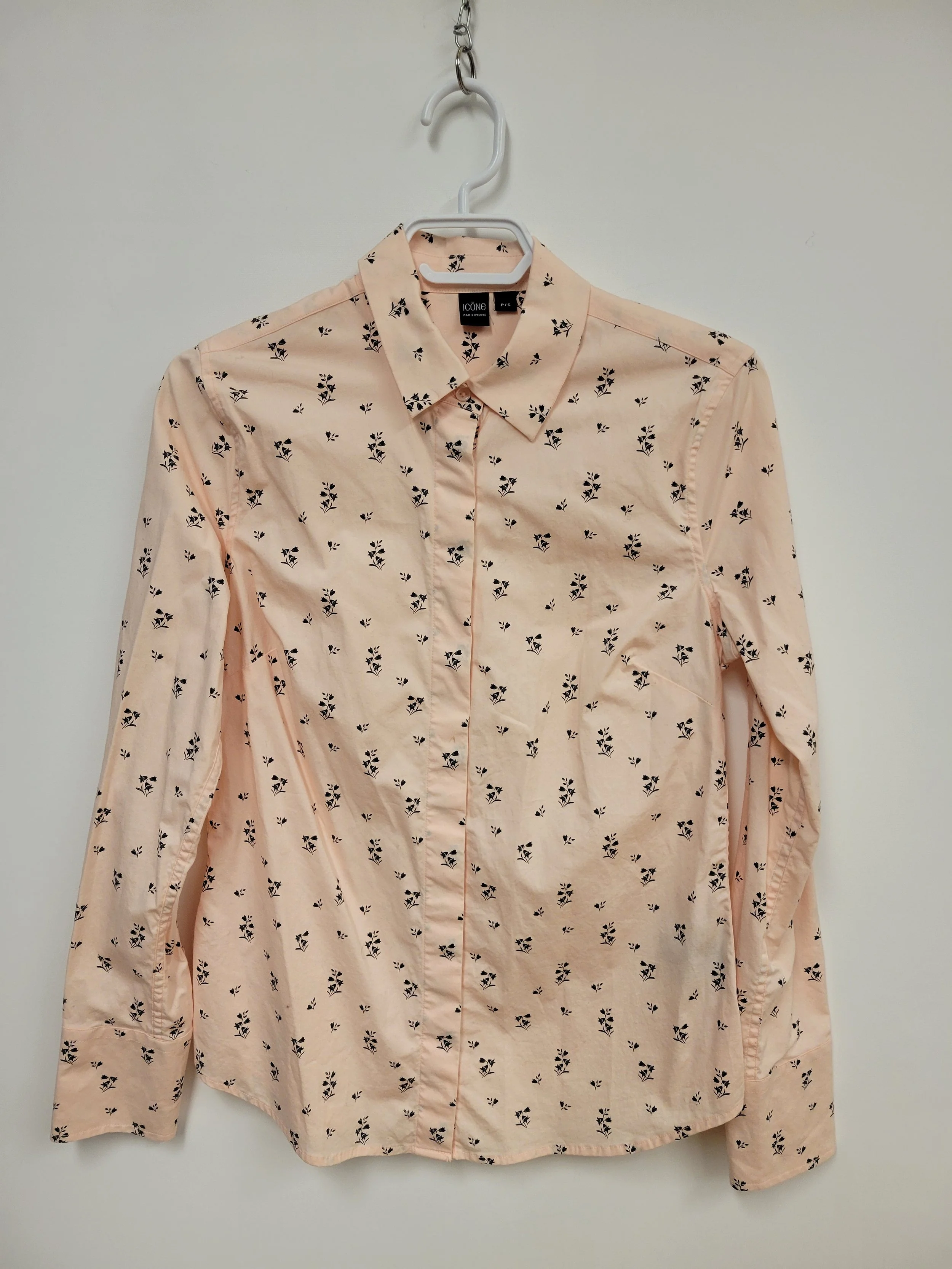 Chemise rose pâle, motifs de fleurs, Icône par Simons, Small
