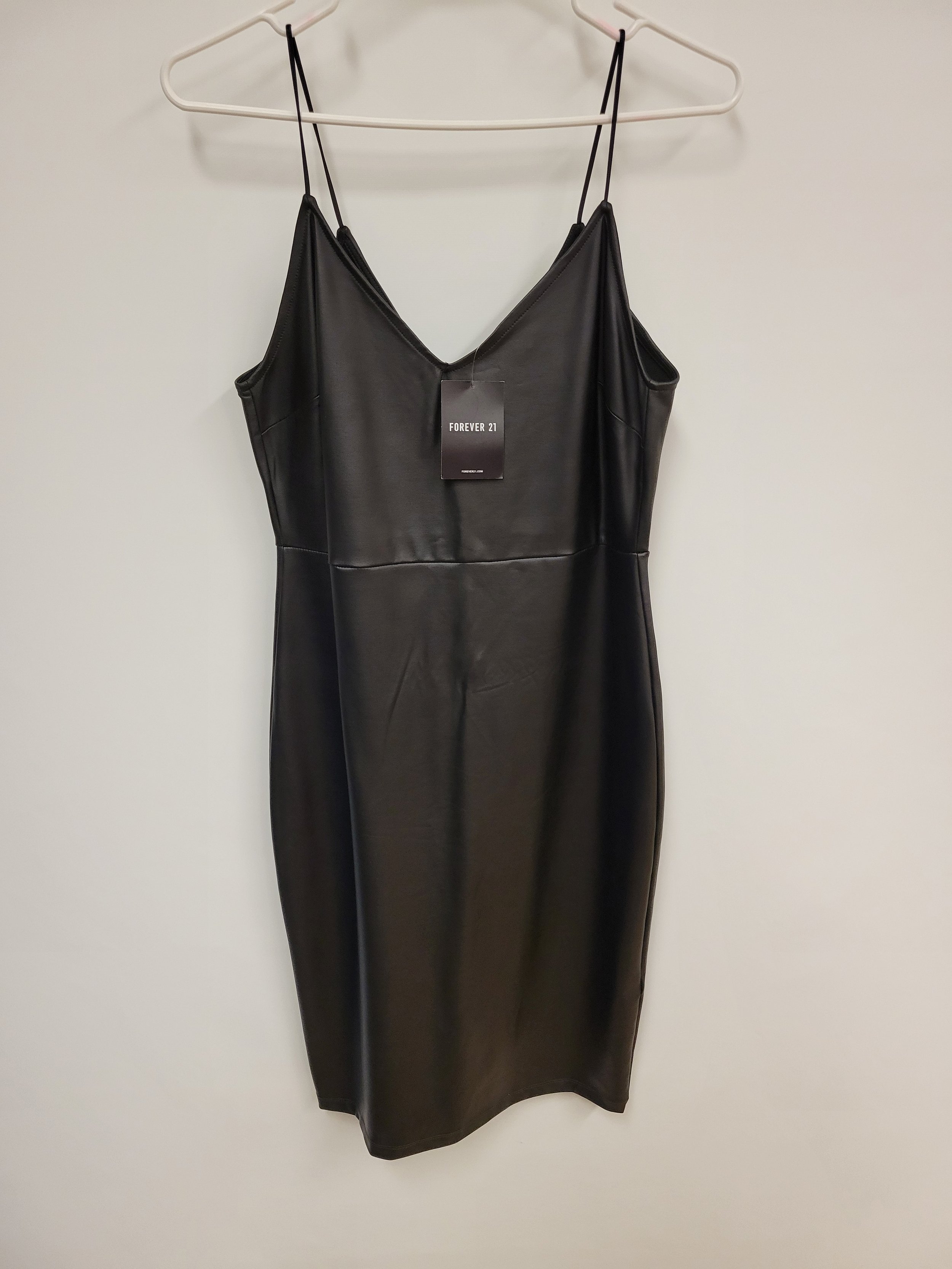 NEUF - Robe imitation de cuir noir, Forever 21, L