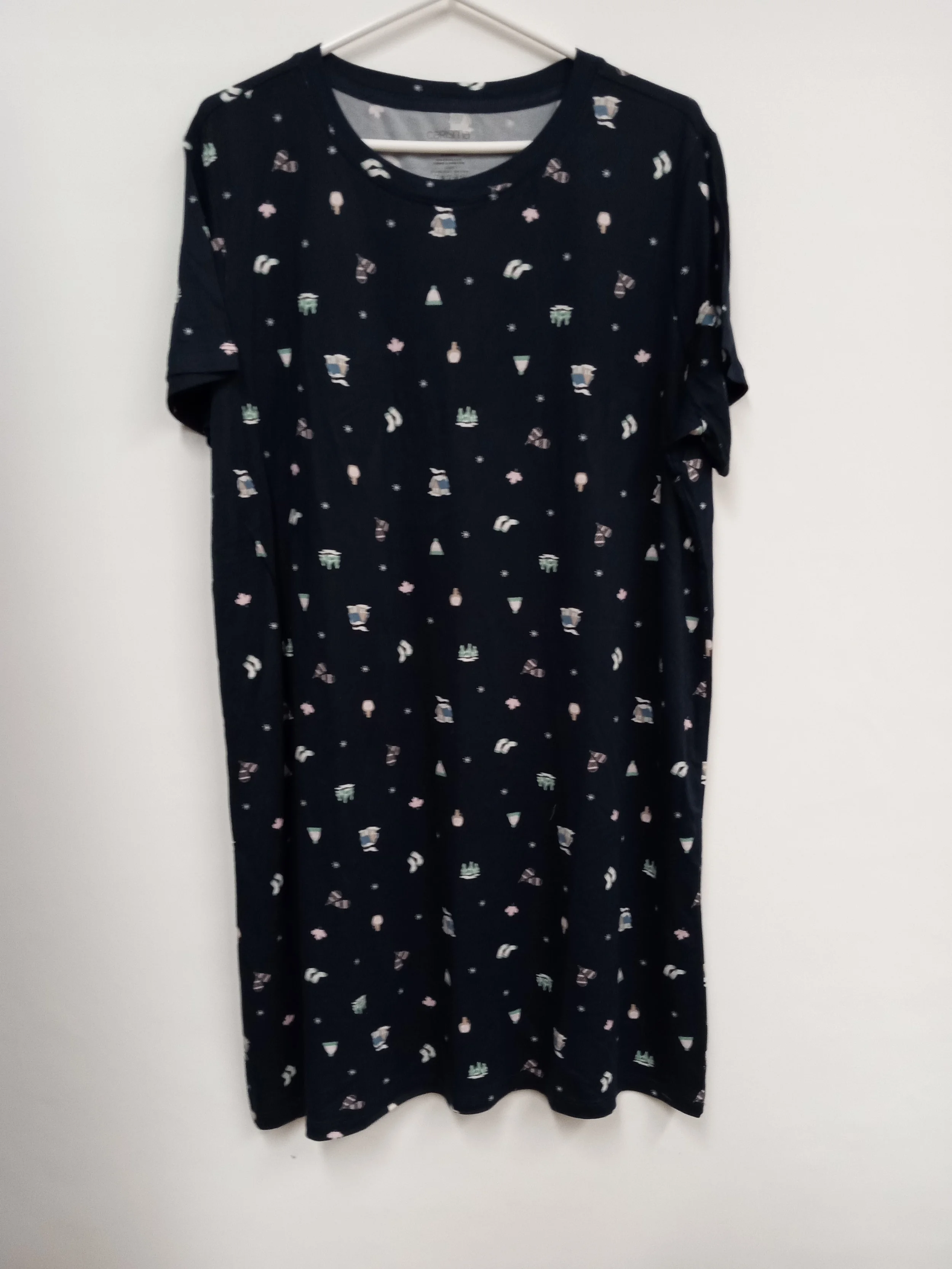 Robe de nuit marine à motifs d'hiver, CARISMA, L