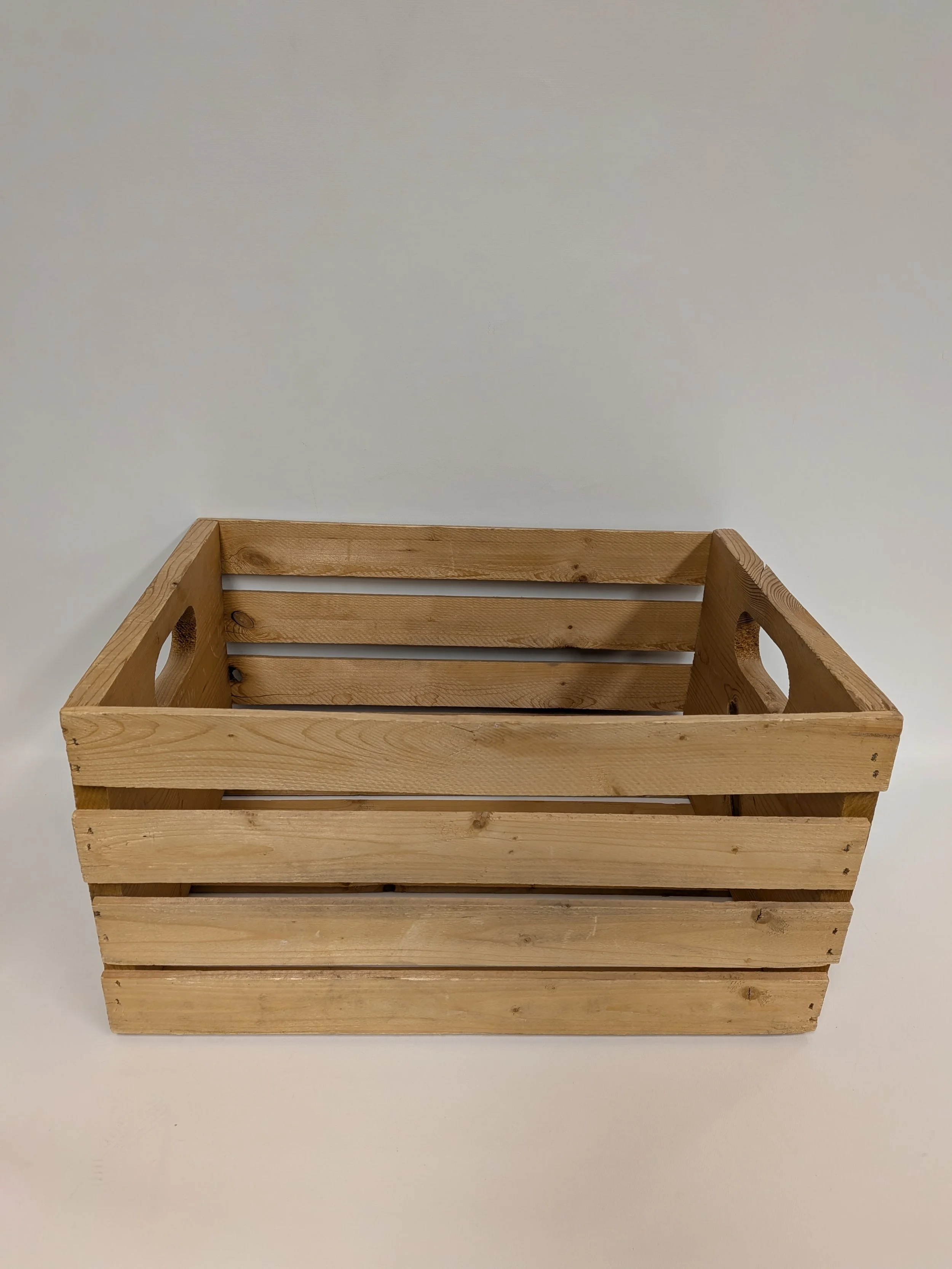 Caisse en bois, 9 x 12 x 18 po (2 disponibles)