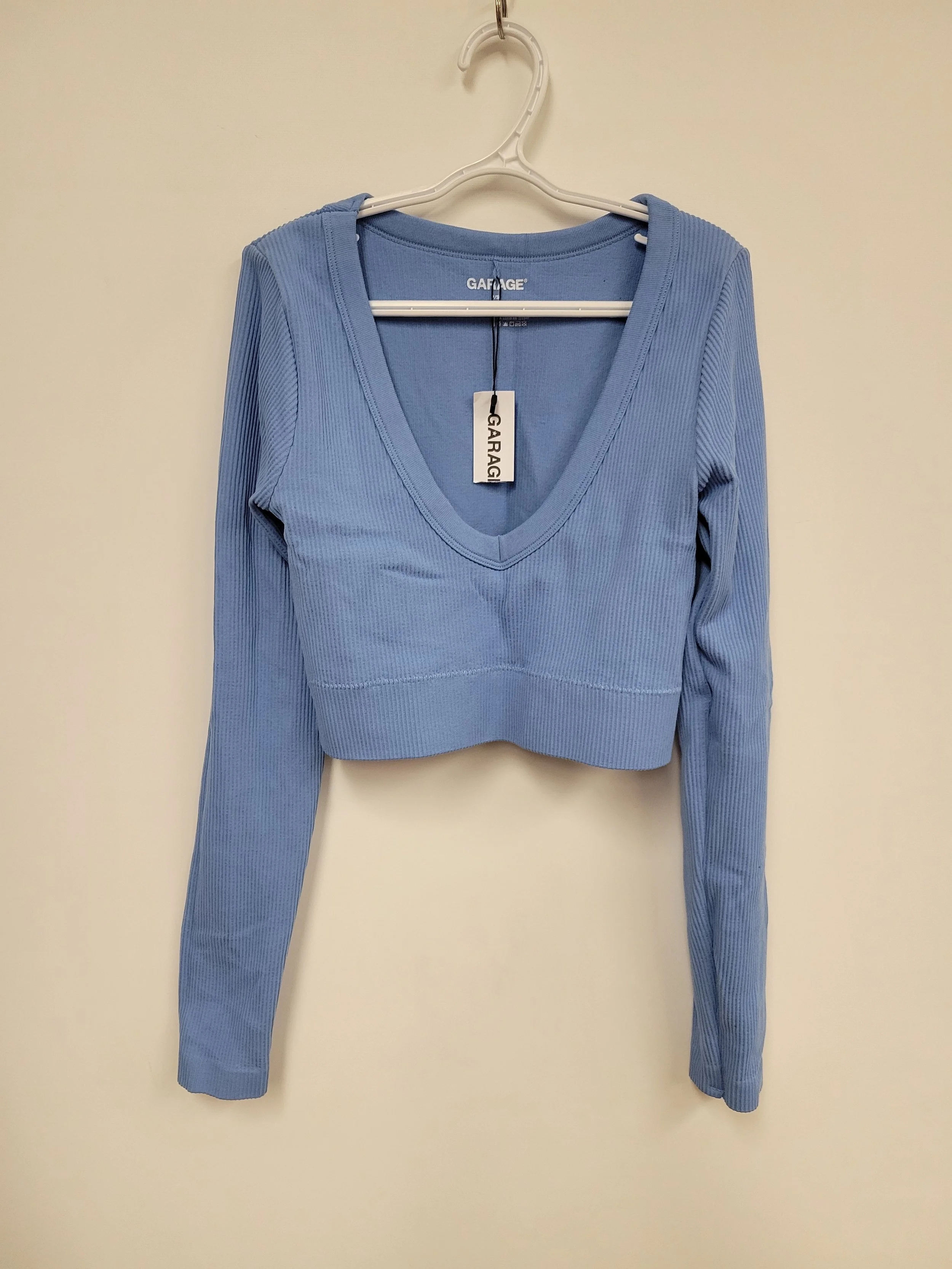 NEUF - Chandail court bleu ciel, Garage, S