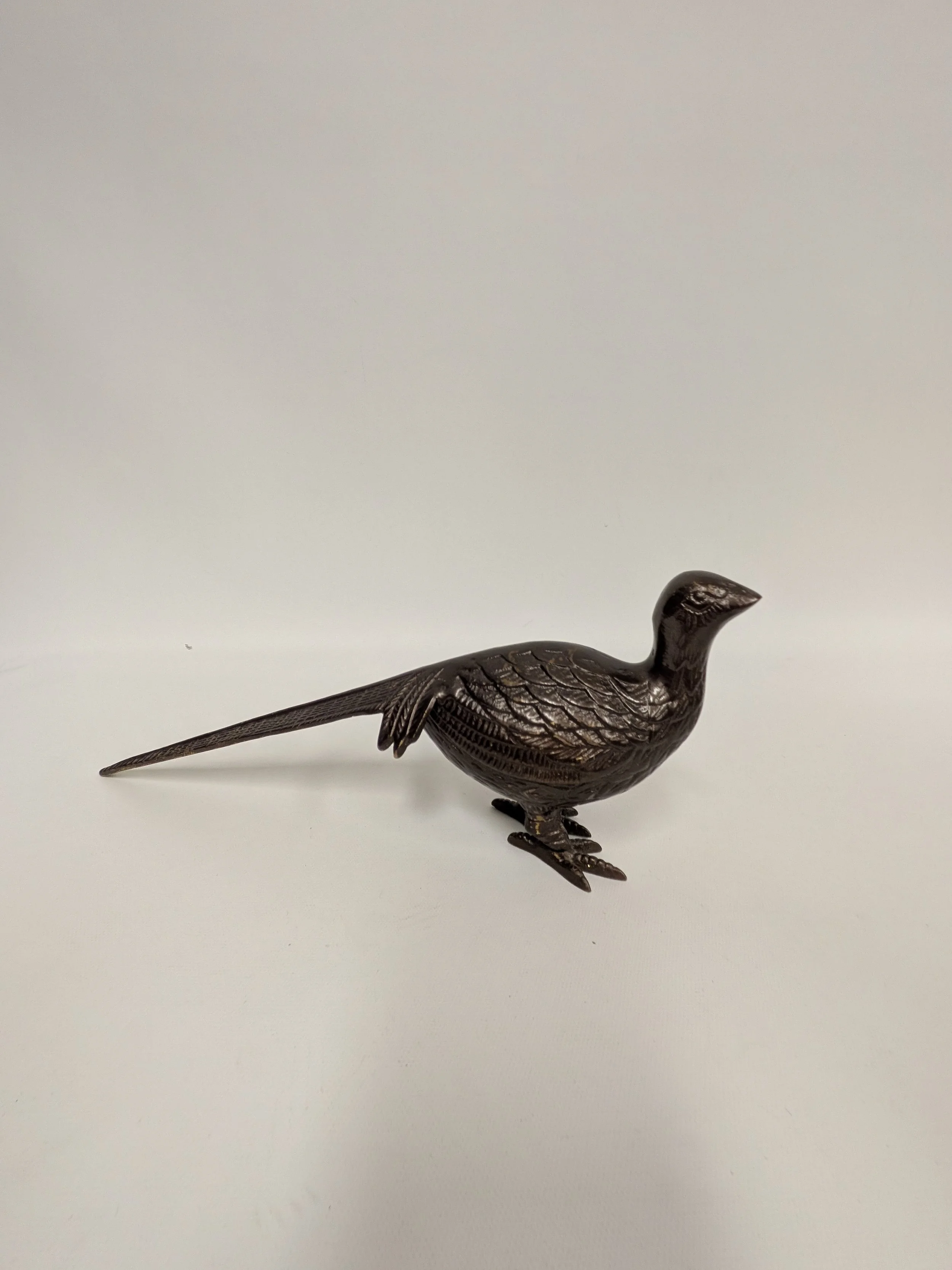 Oiseau en bronze, longueur 13 po