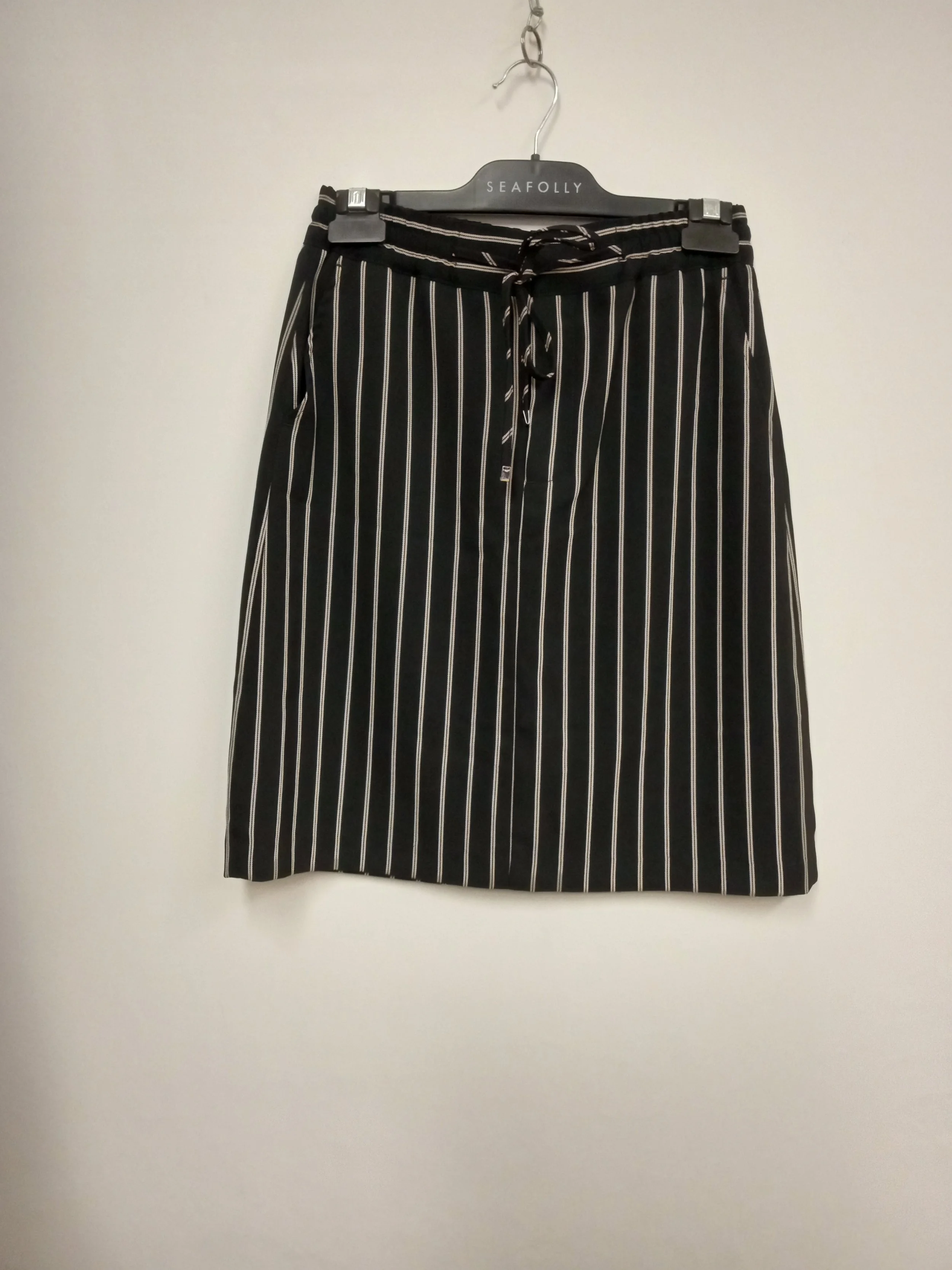 Jupe rayée avec boucle, noir et blanc, Contemporaine, XXS