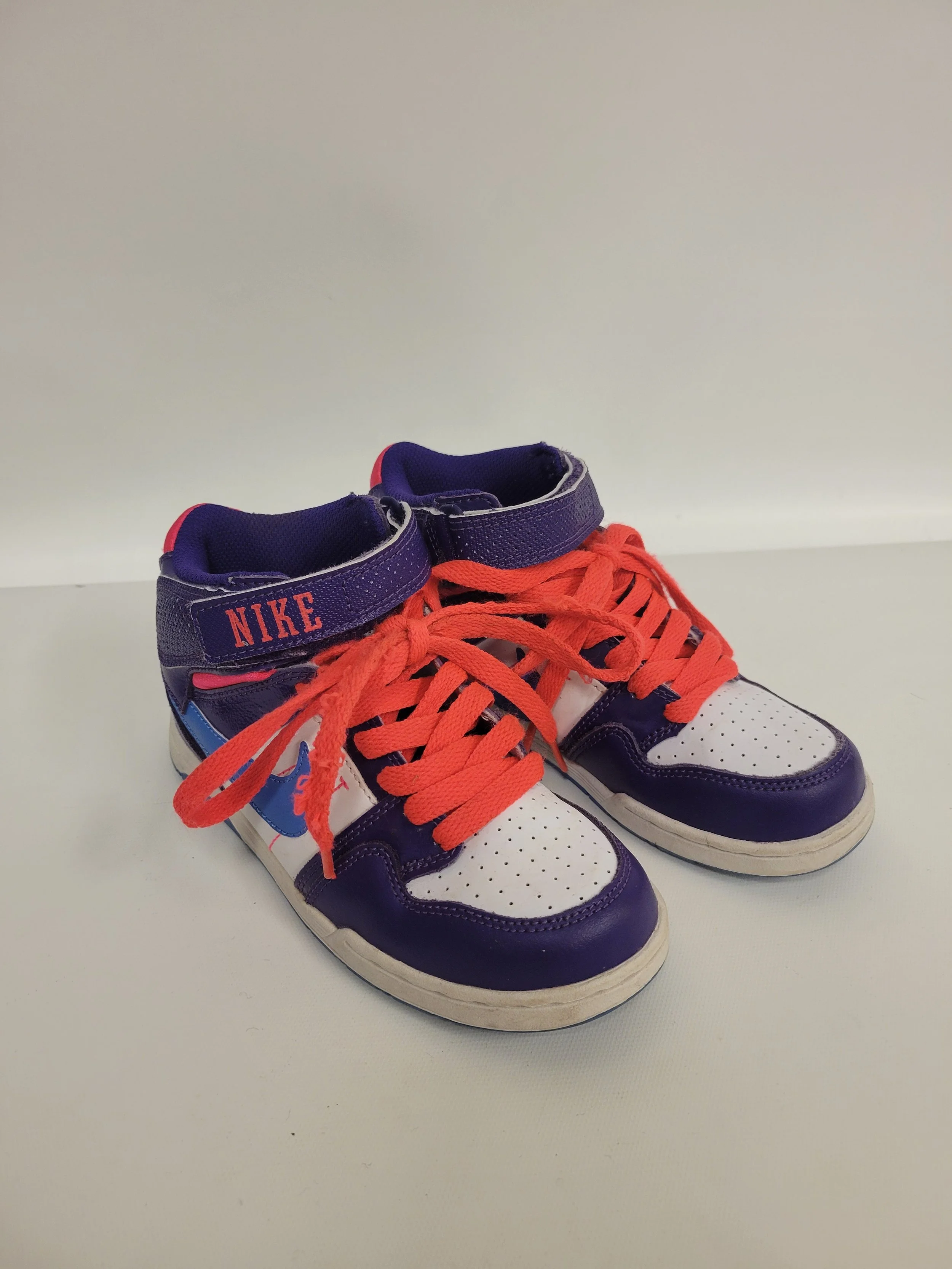 Espadrilles, Mauve, blanc, bleu avec lacets rose orangé, NIKE, Pointure US 13C, EU 31