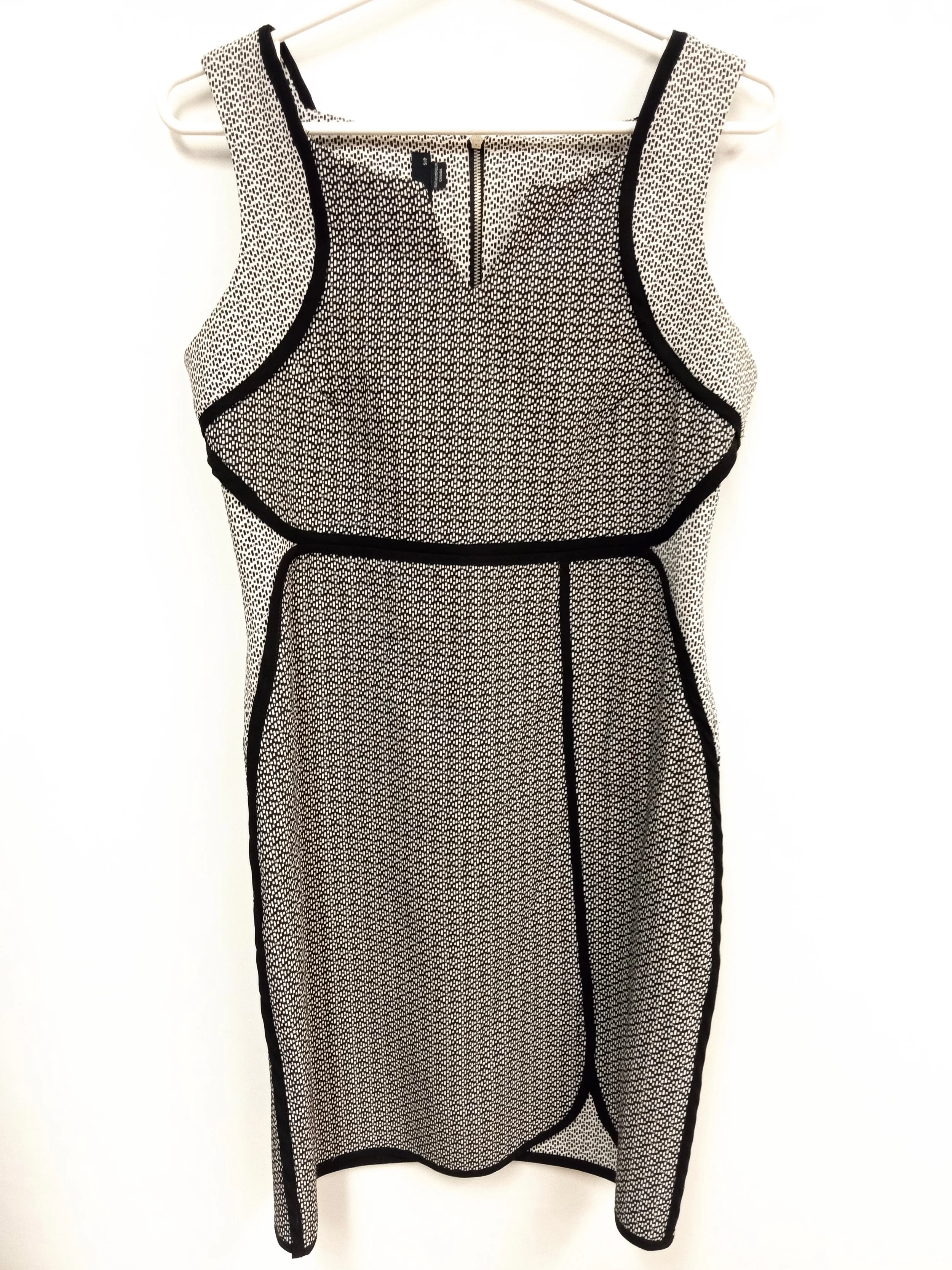 Robe avec motif noir et blanc, Mélissa Nepton, S