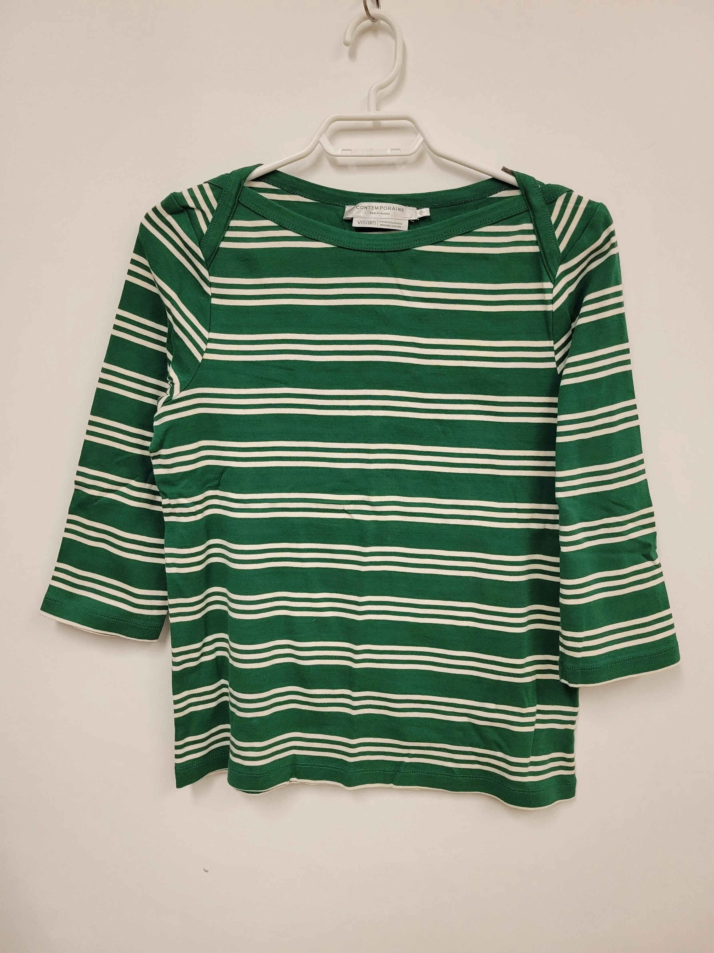 Chandail ligné vert et blanc, col bateau, manches 3/4, Contemporaine, L