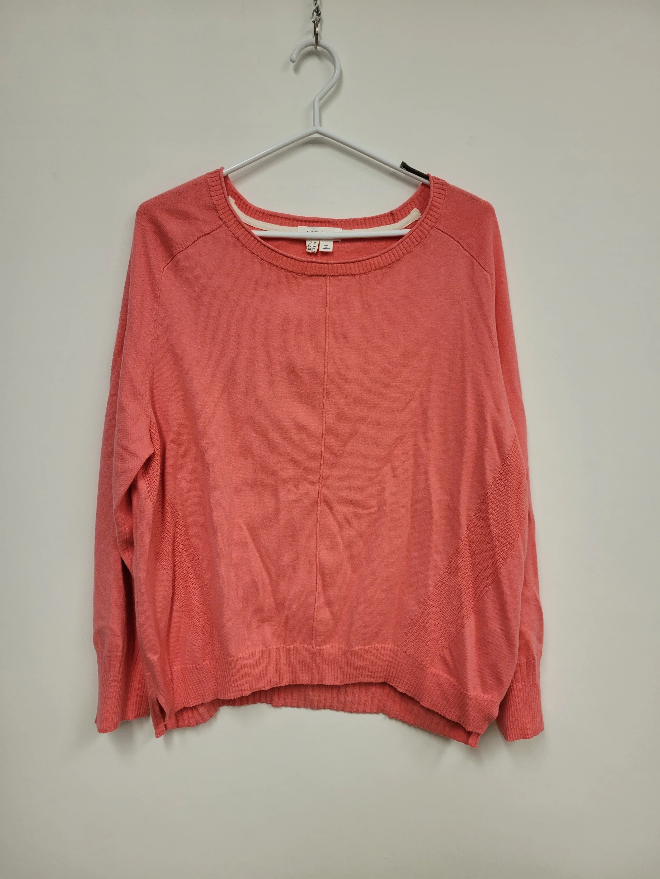 Neuf- Chandail rose, 70% coton, 30% mérinos, L