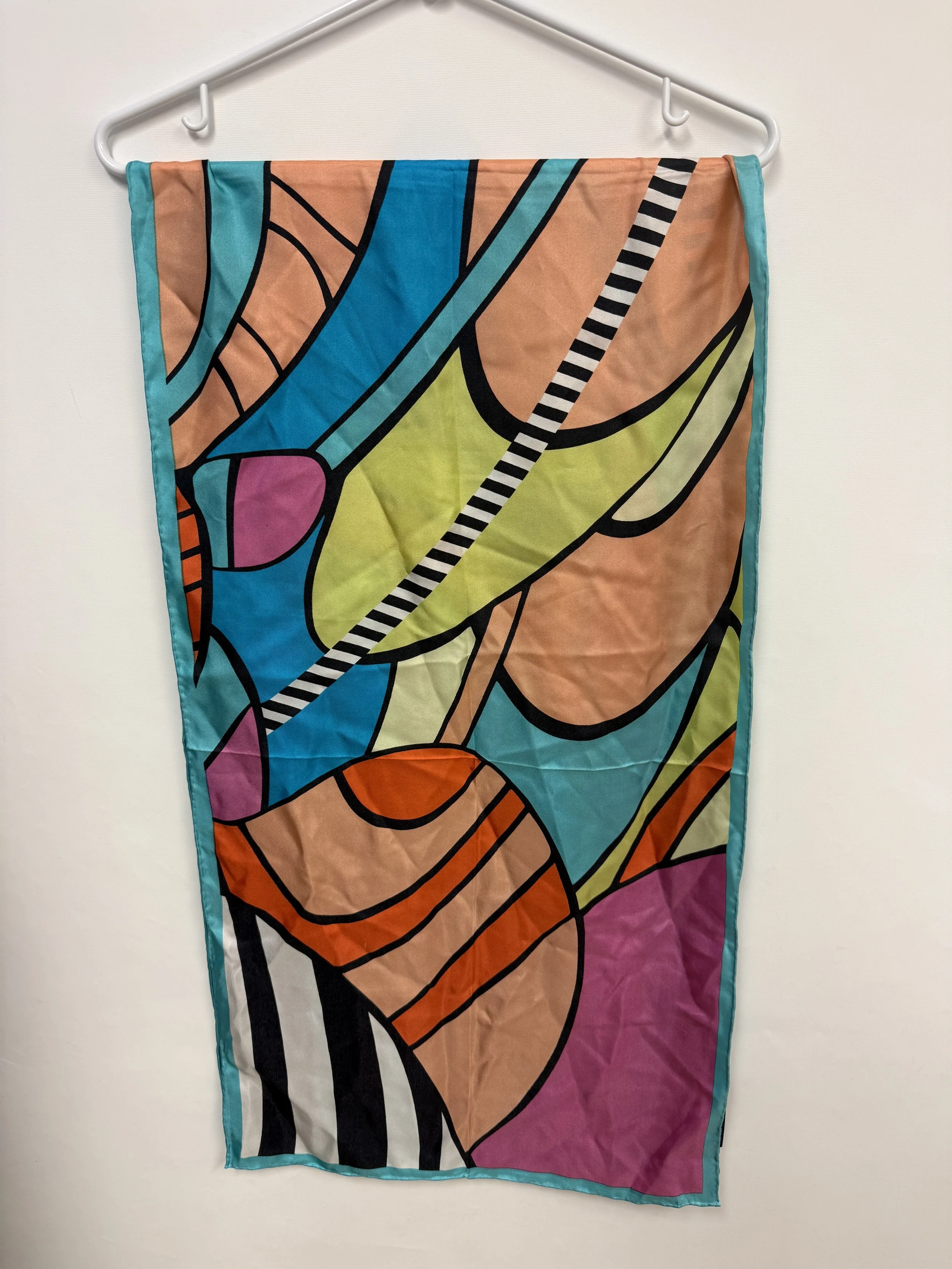 Foulard satiné, The Scarf Company