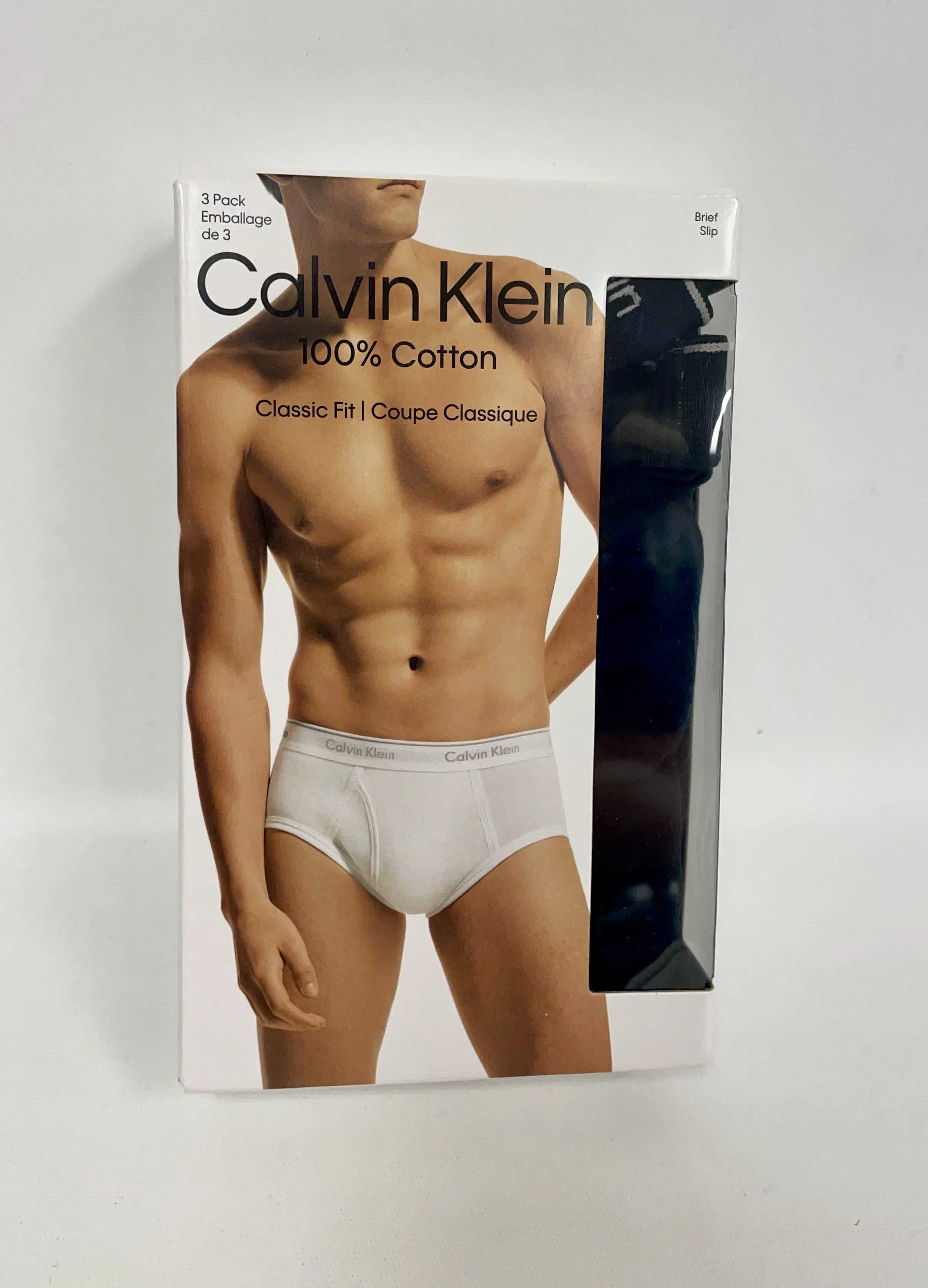NEUFS, 3 slips noirs en coton, CALVIN KLEIN, valeur 54$ Simons, M.