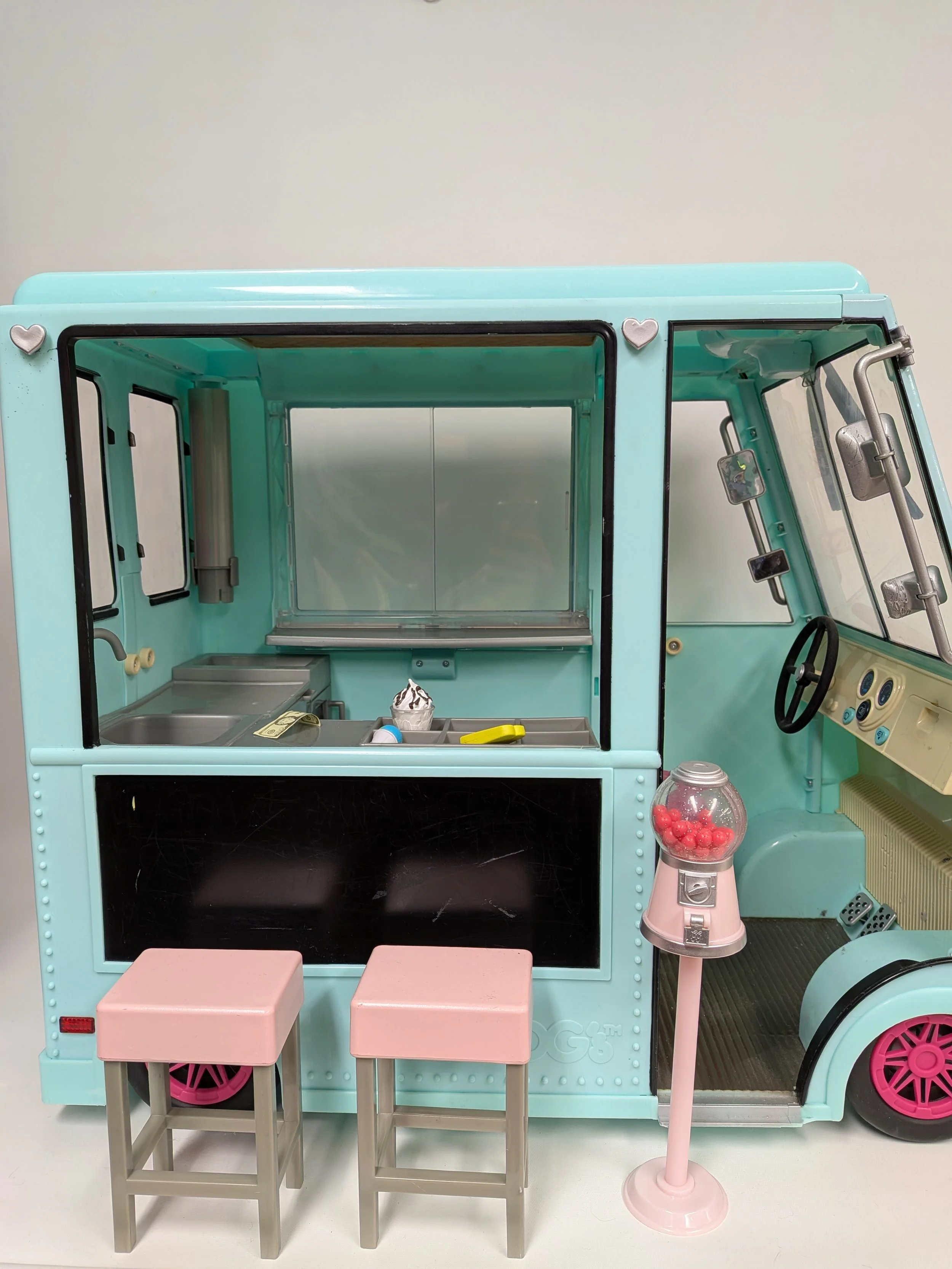 Camion de crème glacée pour poupées American Girl, hauteur 21 po