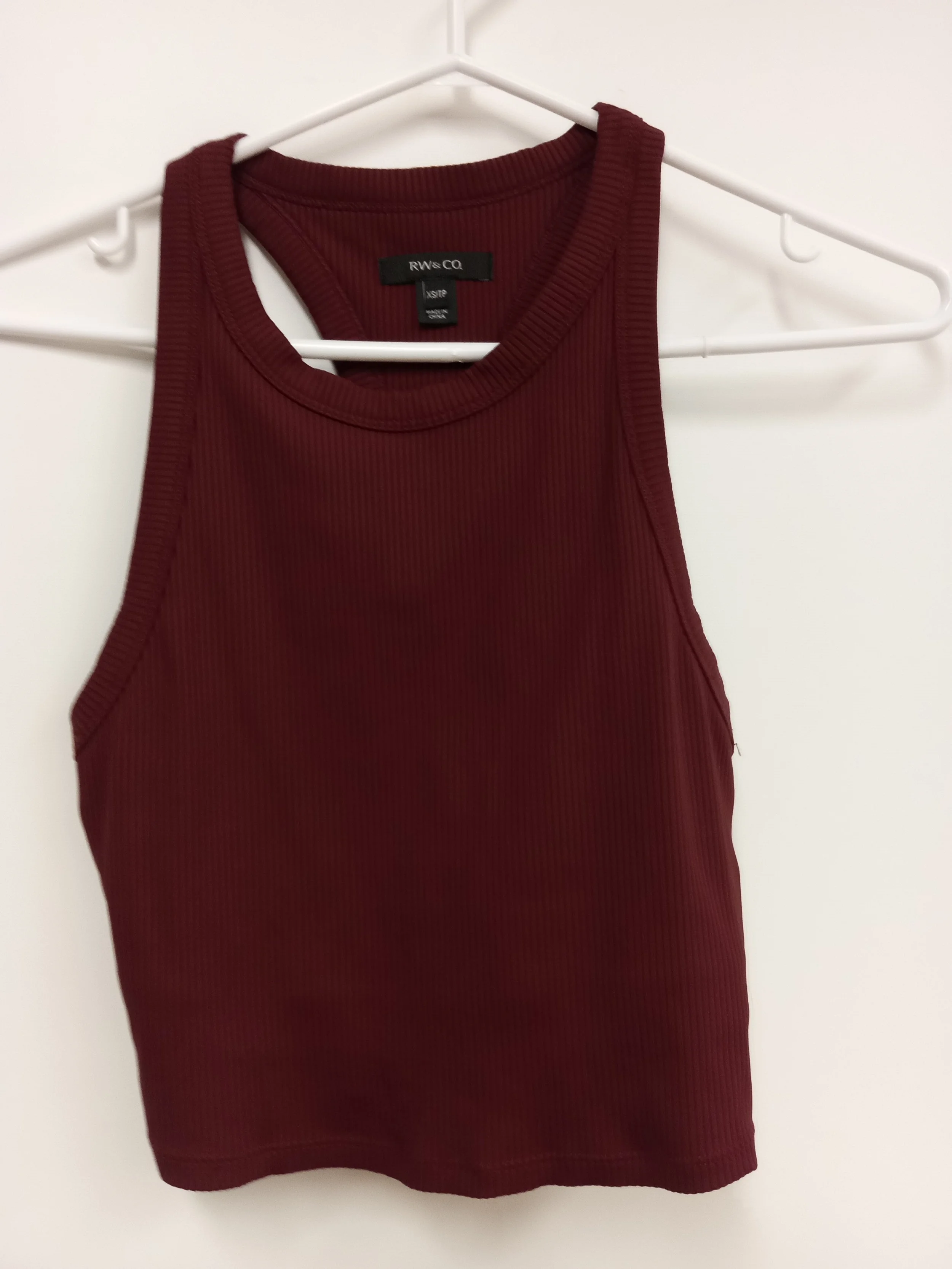 Haut sans manches crop top, bourgogne, bralette intégrée, RW&CO, taille XS