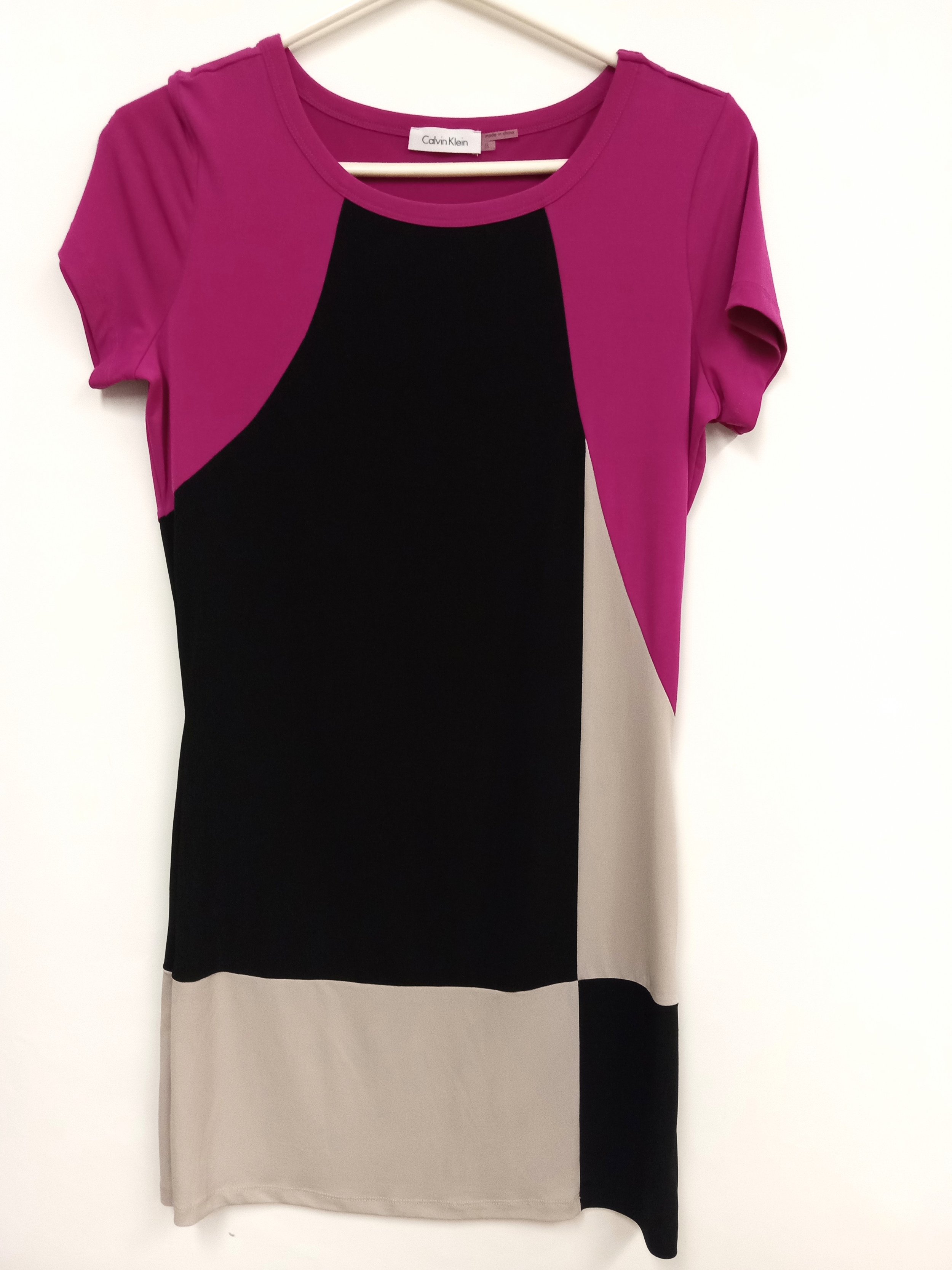 Robe magenta, noire, et grise, Calvin Klein, 8 (M)